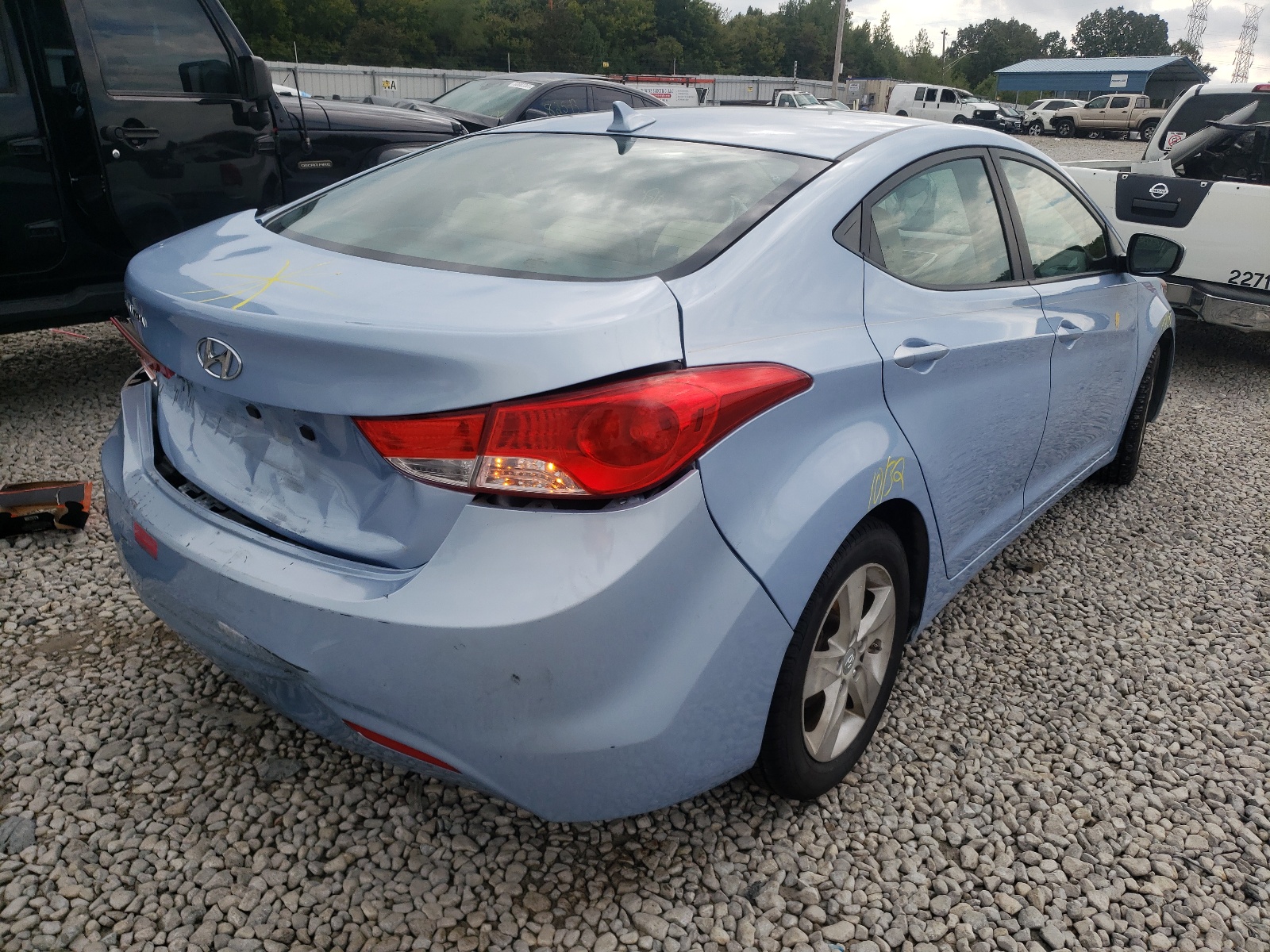 Photo 4 from auction – 2012 HYUNDAI ELANTRA GL with VIN KMHDH4AE3CU309448