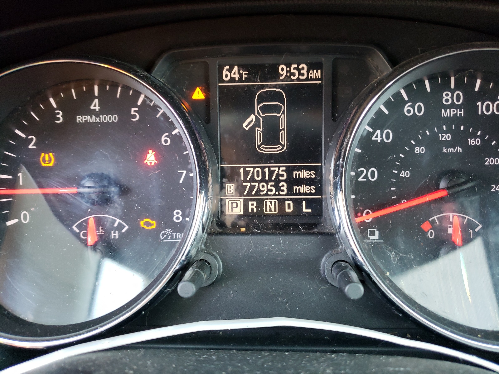 Photo 8 from auction – 2012 NISSAN ROGUE S with VIN JN8AS5MV7CW354475