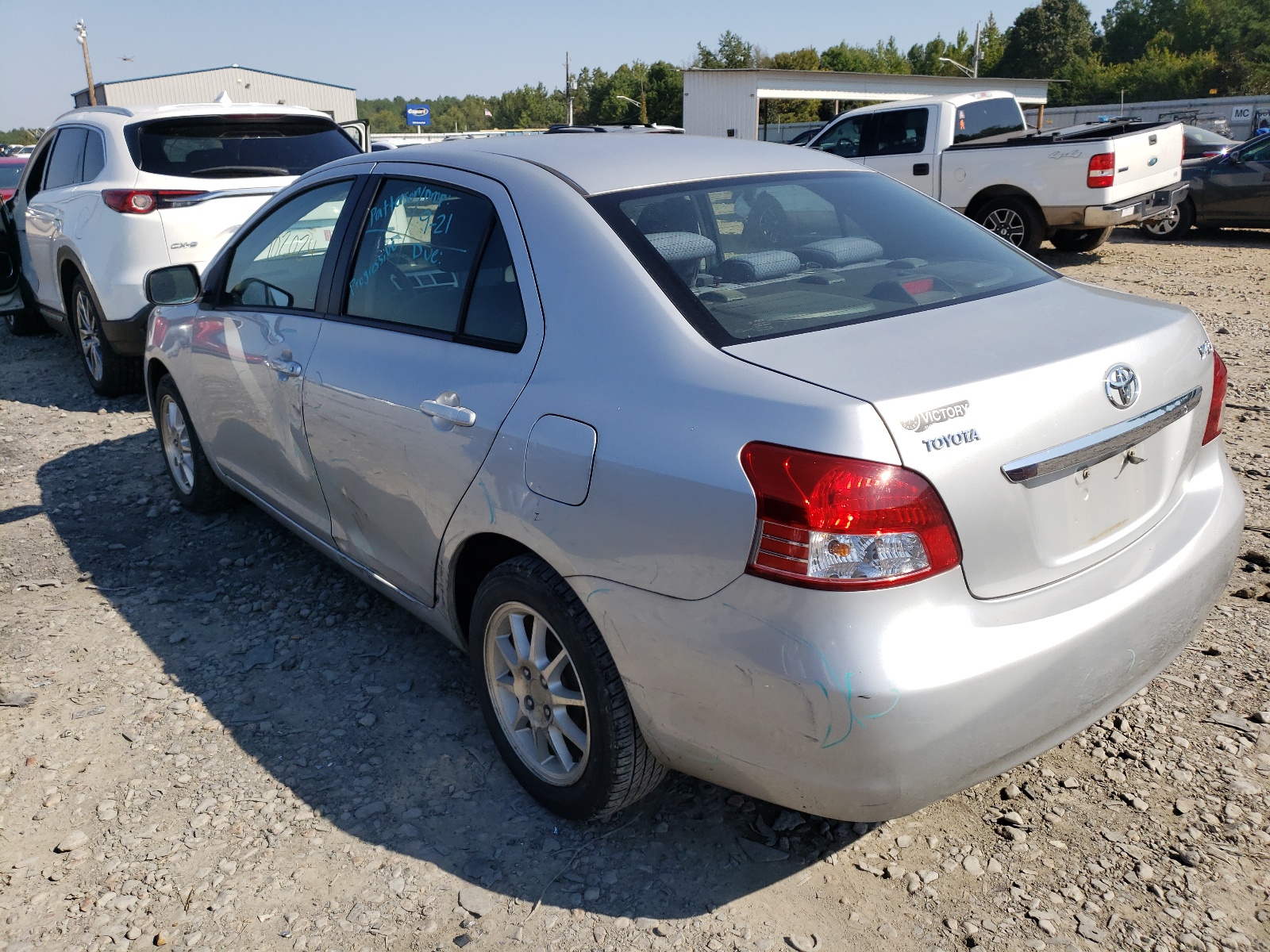 Photo 3 from auction – 2008 TOYOTA YARIS with VIN JTDBT923981217824