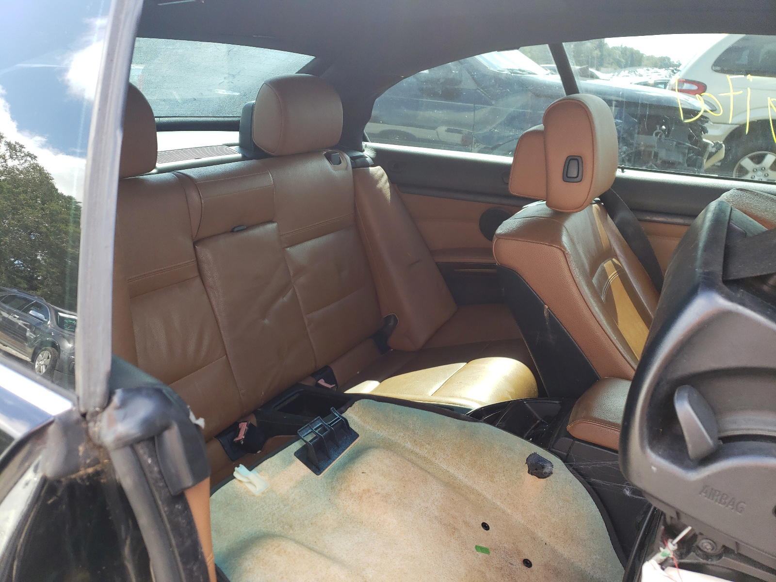 Photo 6 from auction – 2011 BMW 328 I with VIN WBADW3C5XBE536241