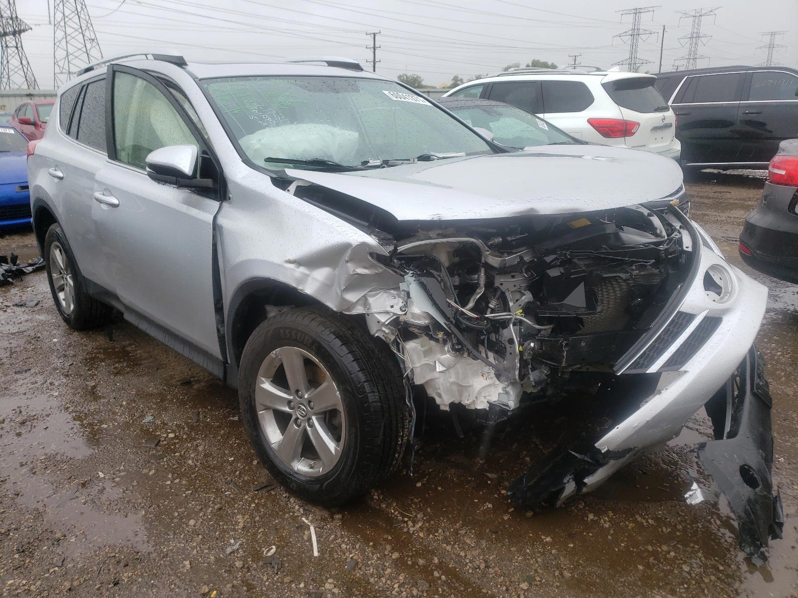TOYOTA RAV4 XLE 2015 with VIN JTMRFREV2FD127705 - Photo from auction