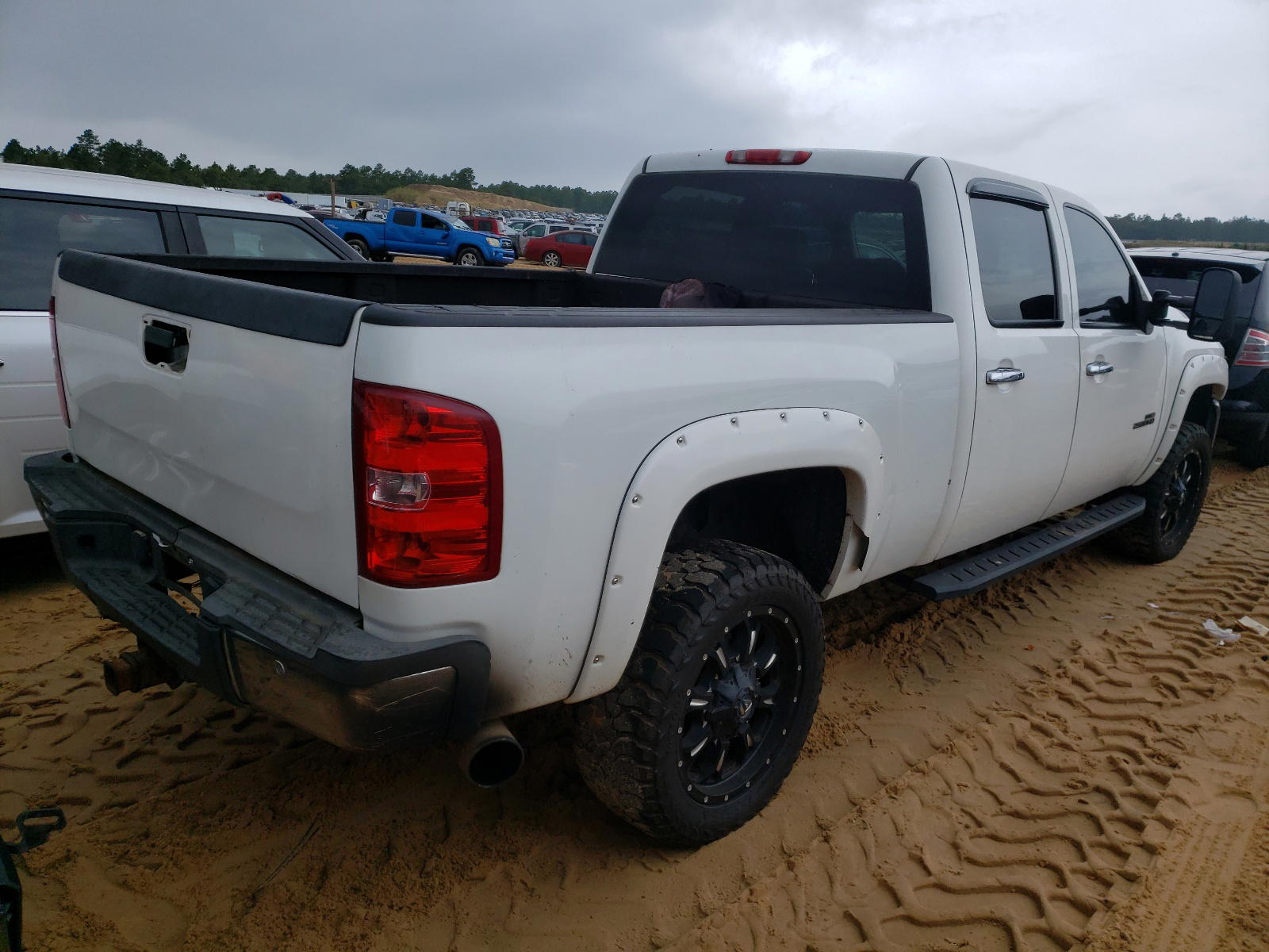 Photo 4 from auction – 2008 CHEVROLET SILVERADO with VIN 1GCHK23618F109231