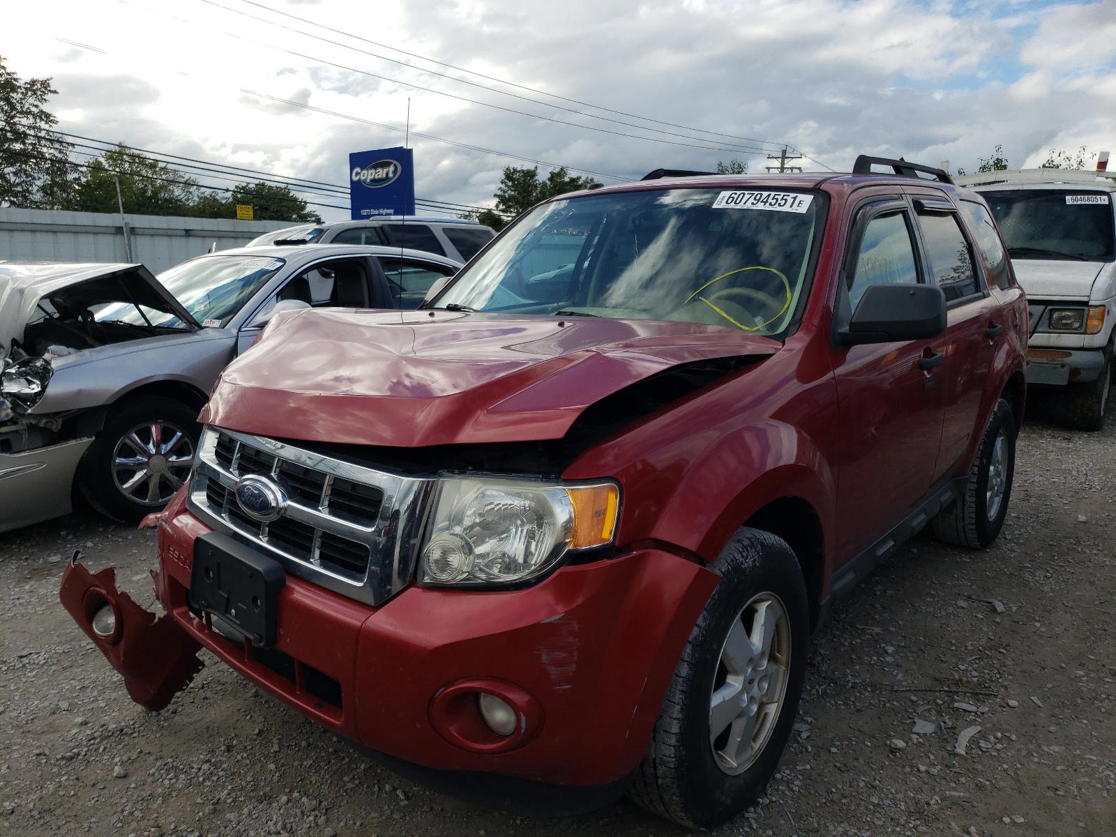 Photo 2 from auction – 2010 FORD ESCAPE XLT with VIN 1FMCU0D76AKA42201
