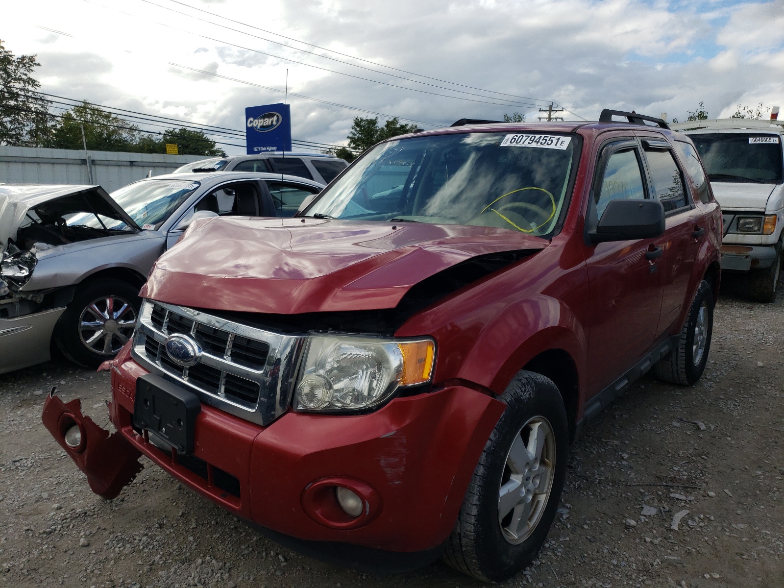 صورة رقم 2 من المزاد - 2010 FORD ESCAPE XLT مع VIN 1FMCU0D76AKA42201