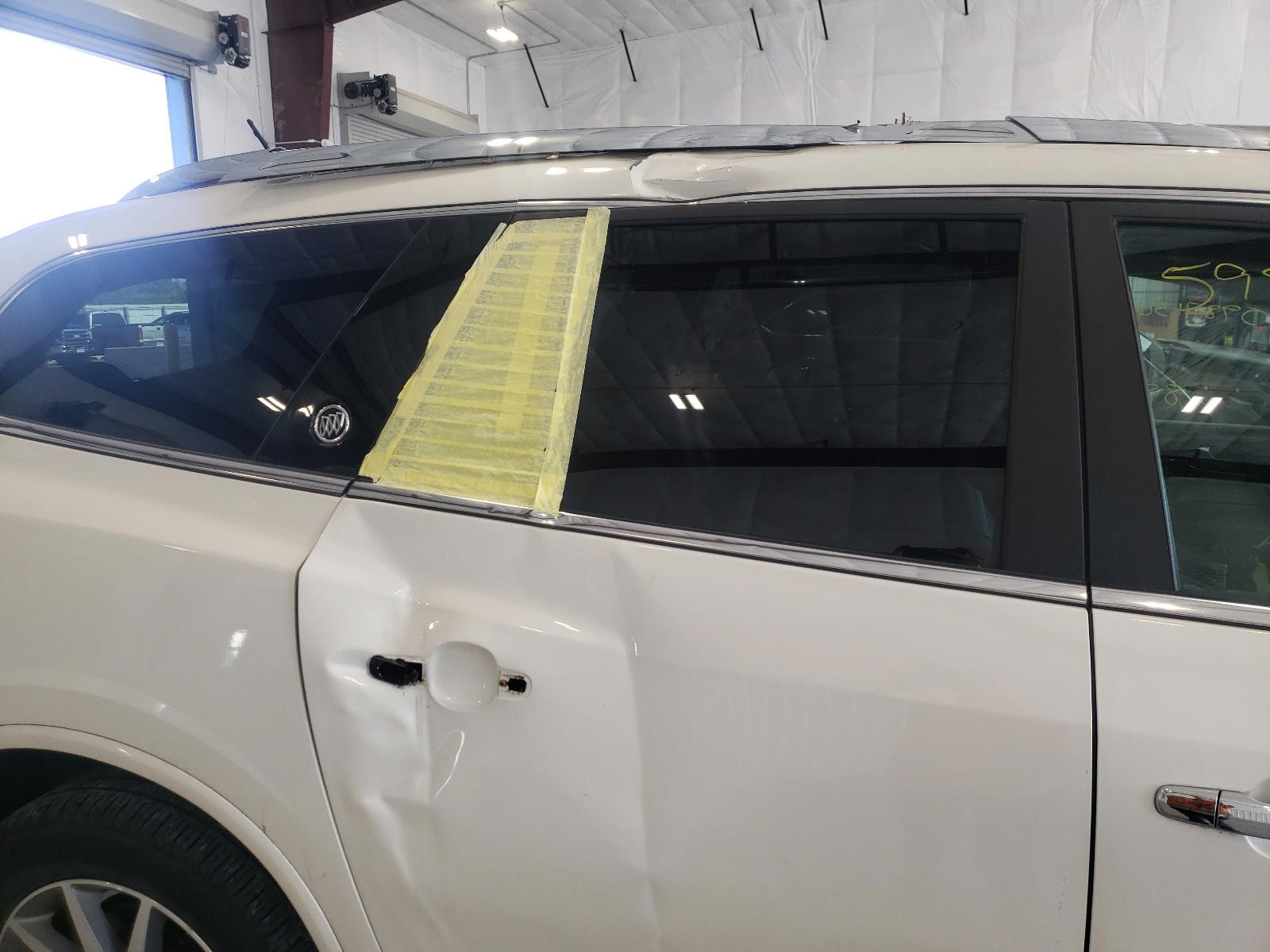 Photo 9 from auction – 2013 BUICK ENCLAVE with VIN 5GAKRCKD9DJ255439