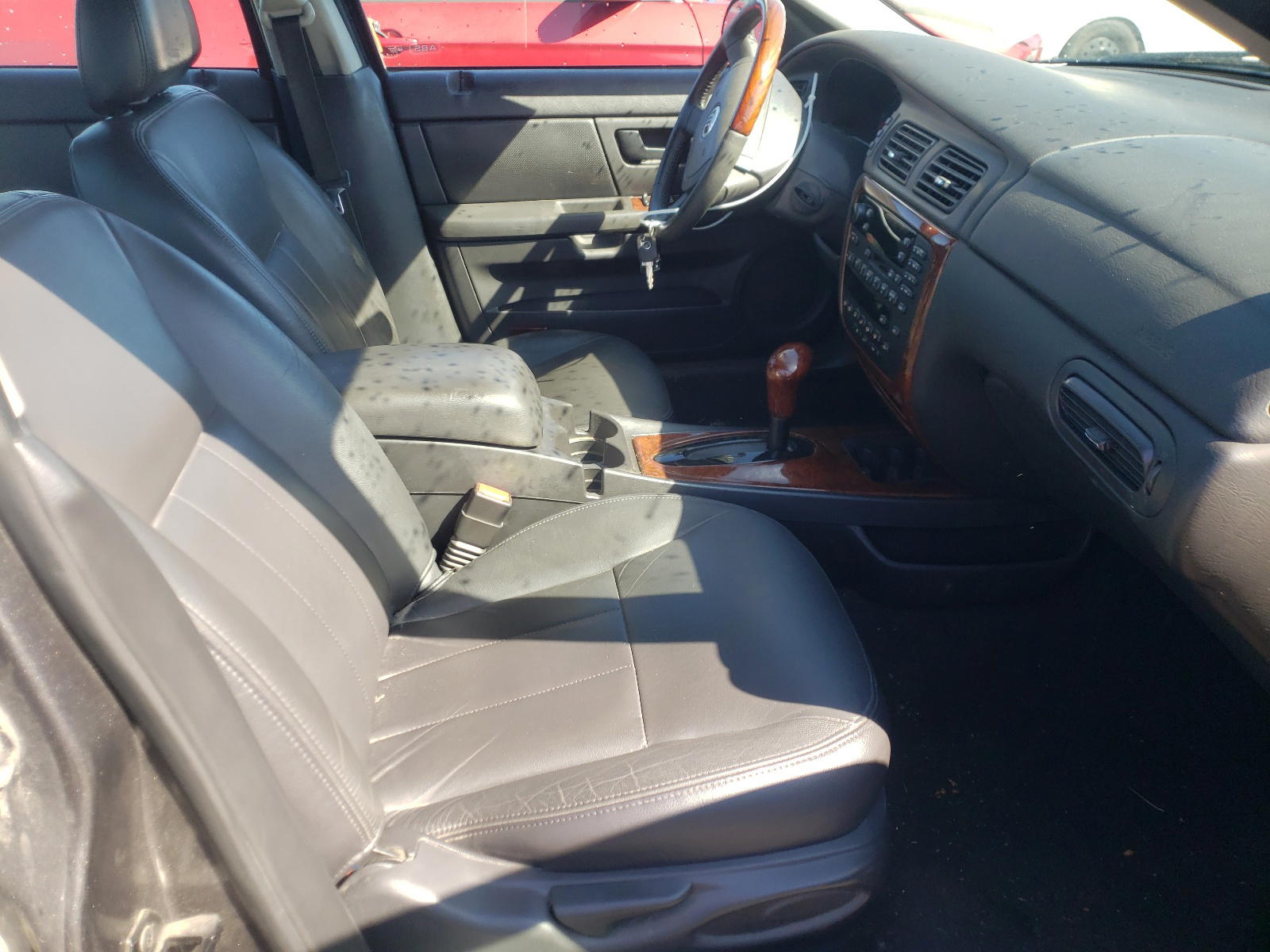 Photo 5 from auction – 2005 MERCURY SABLE LS P with VIN 1MEFM55S15A628154