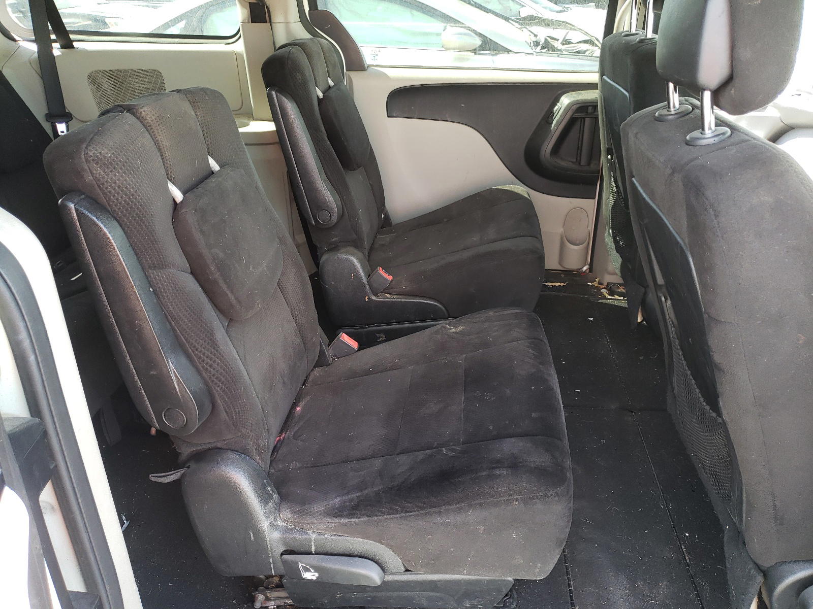 Photo 6 from auction – 2013 DODGE GRAND CARA with VIN 2C4RDGCG1DR576155