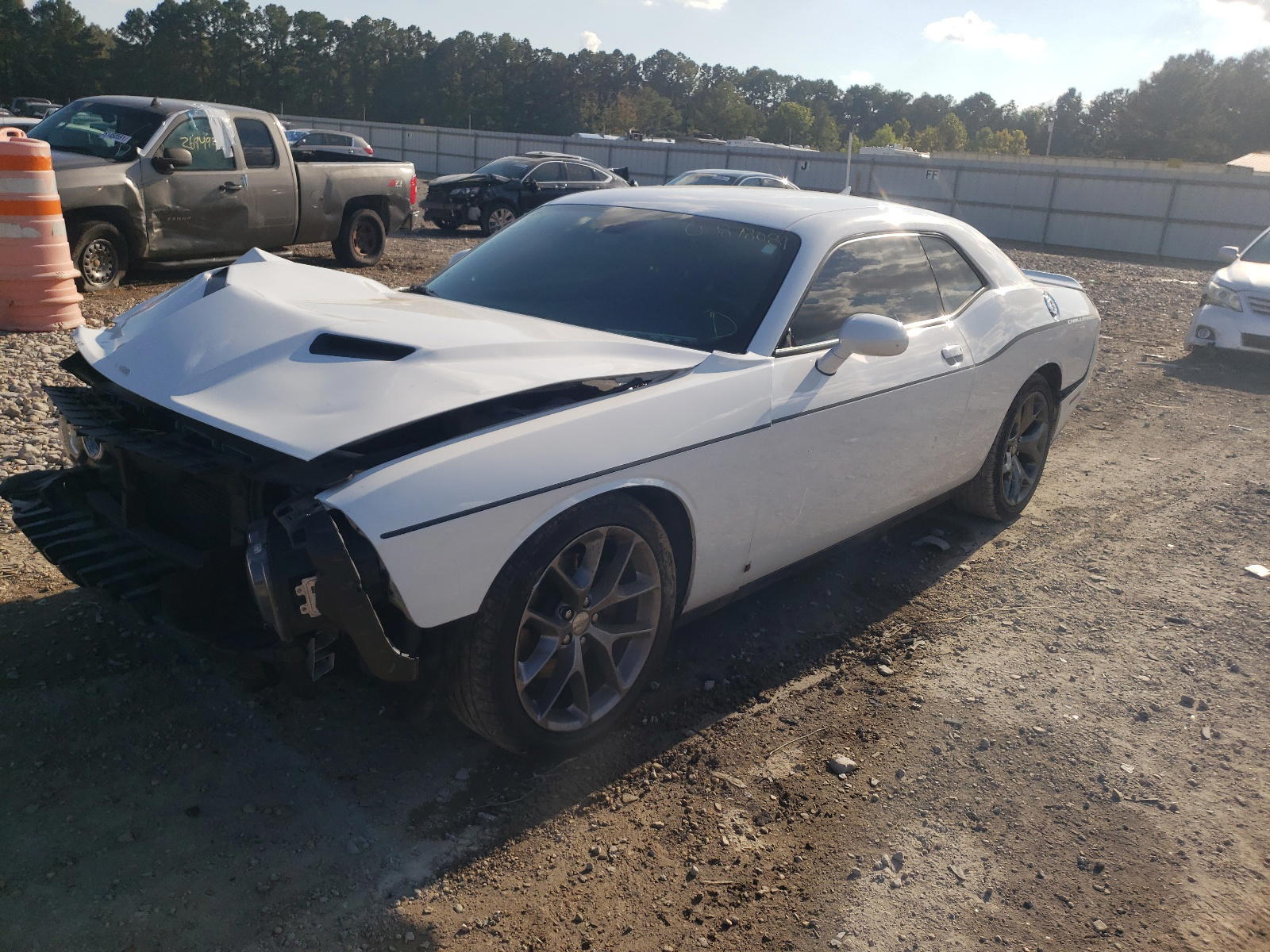 Photo 2 from auction – 2016 DODGE CHALLENGER with VIN 2C3CDZAGXGH250003