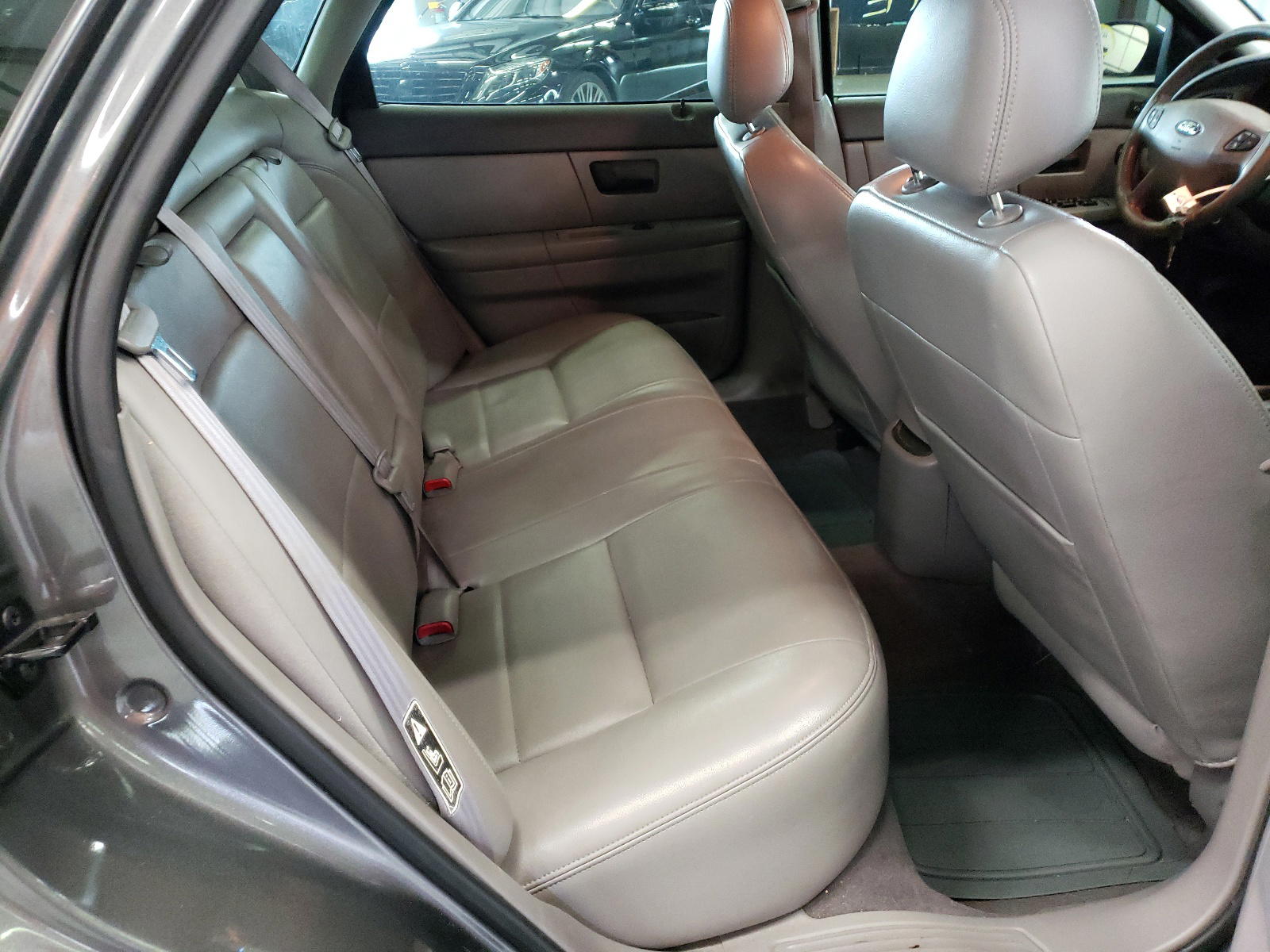 Photo 6 from auction – 2003 FORD TAURUS SES with VIN 1FAFP55S63A224133