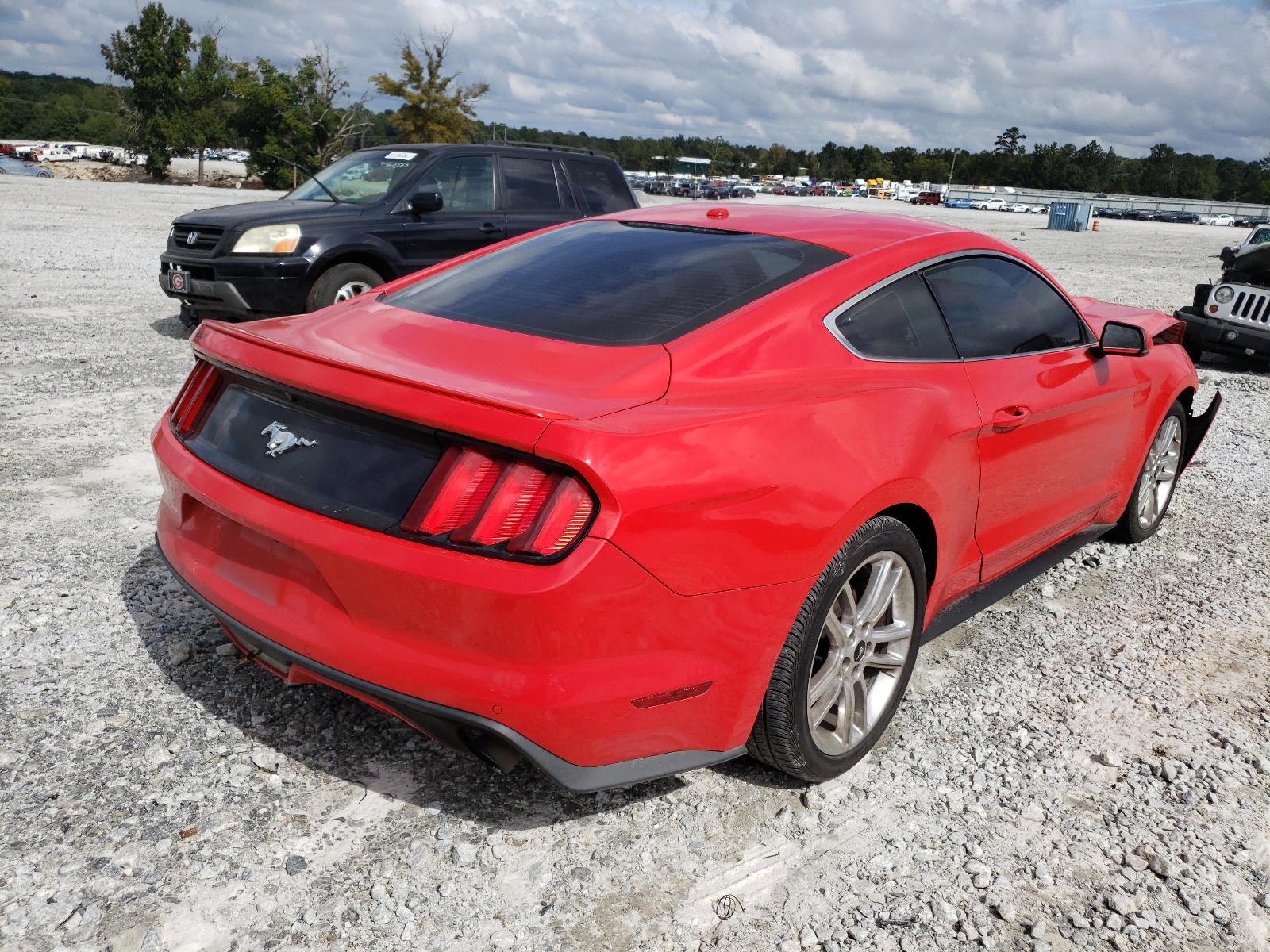 Photo 4 from auction – 2017 FORD MUSTANG with VIN 1FA6P8TH4H5280340