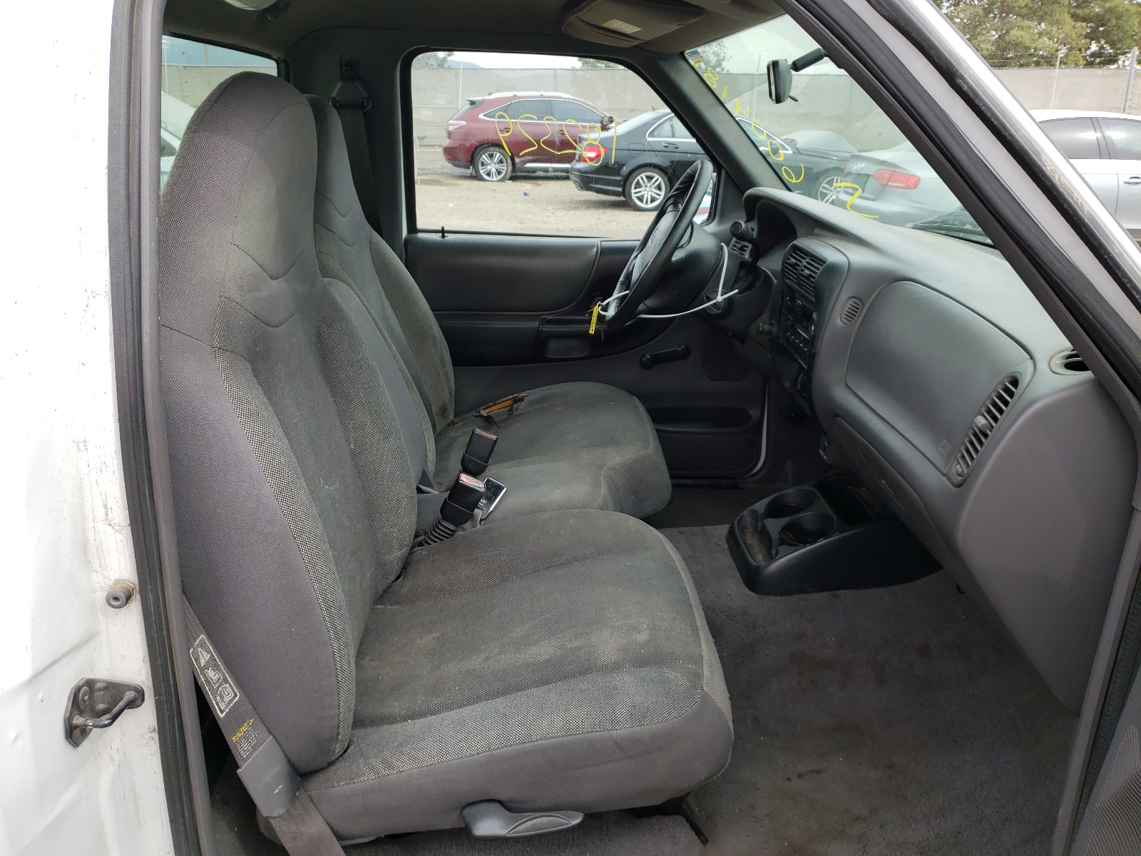 Photo 5 from auction – 2002 FORD RANGER with VIN 1FTYR10DX2PA81164