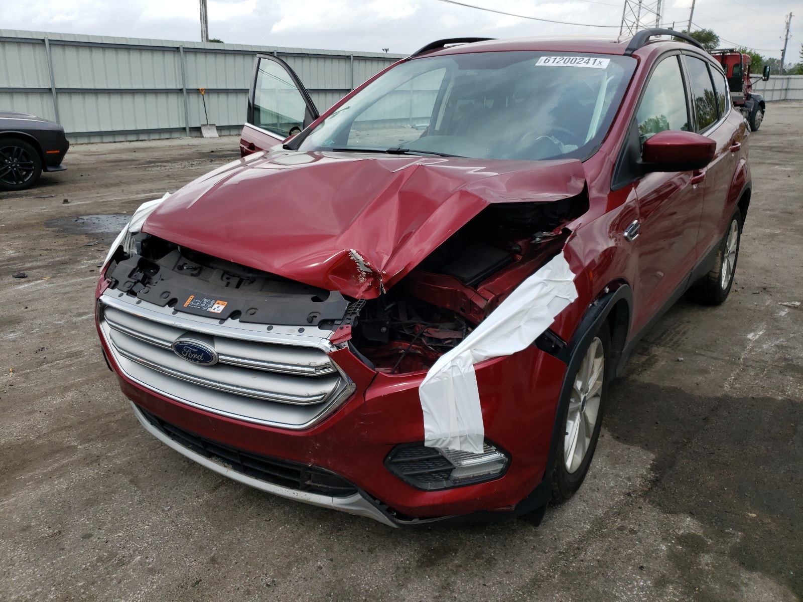 Photo 9 from auction – 2017 FORD ESCAPE SE with VIN 1FMCU9GD1HUA16156