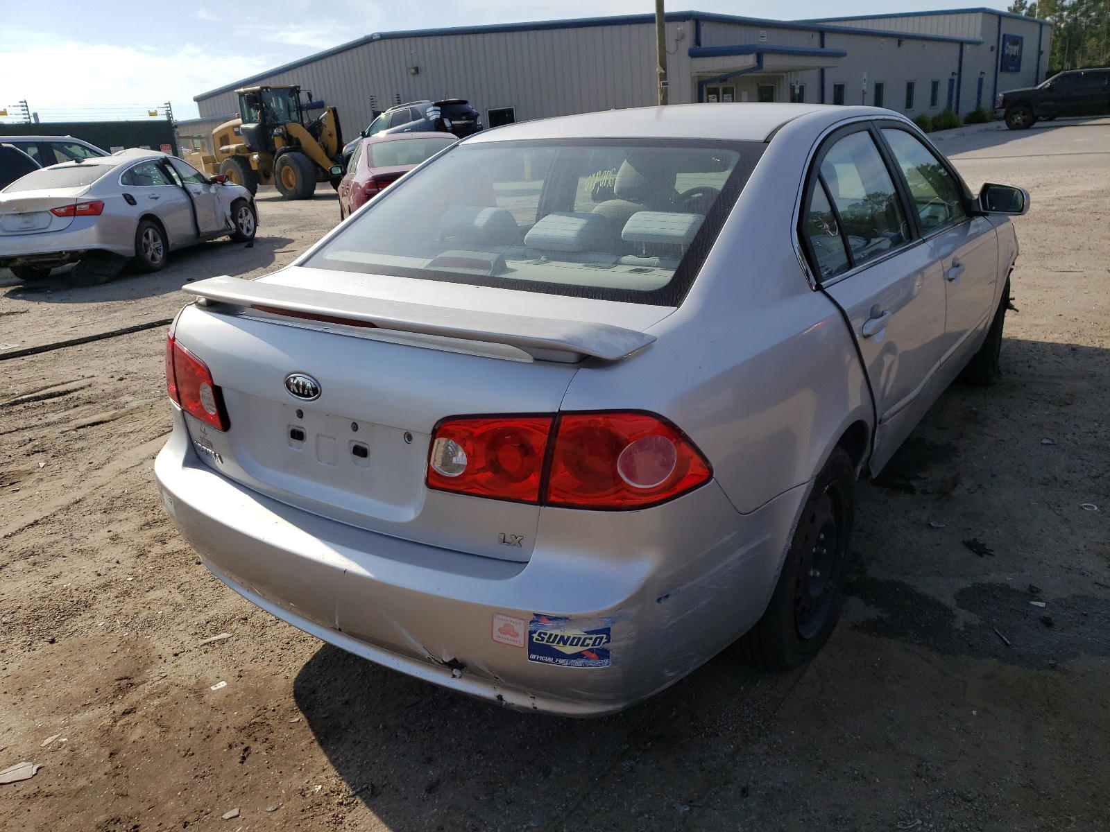 Photo 4 from auction – 2007 KIA OPTIMA LX with VIN KNAGE123675156518