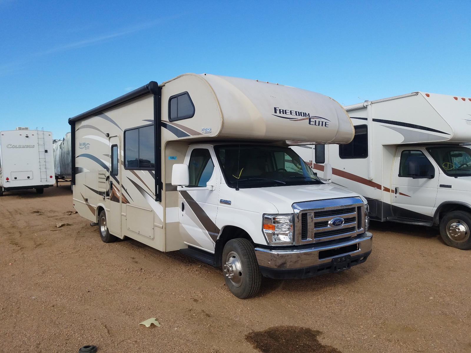 Photo 14 from auction – 2017 THMC MOTORHOME with VIN 1FDXE4FS8HDC27324