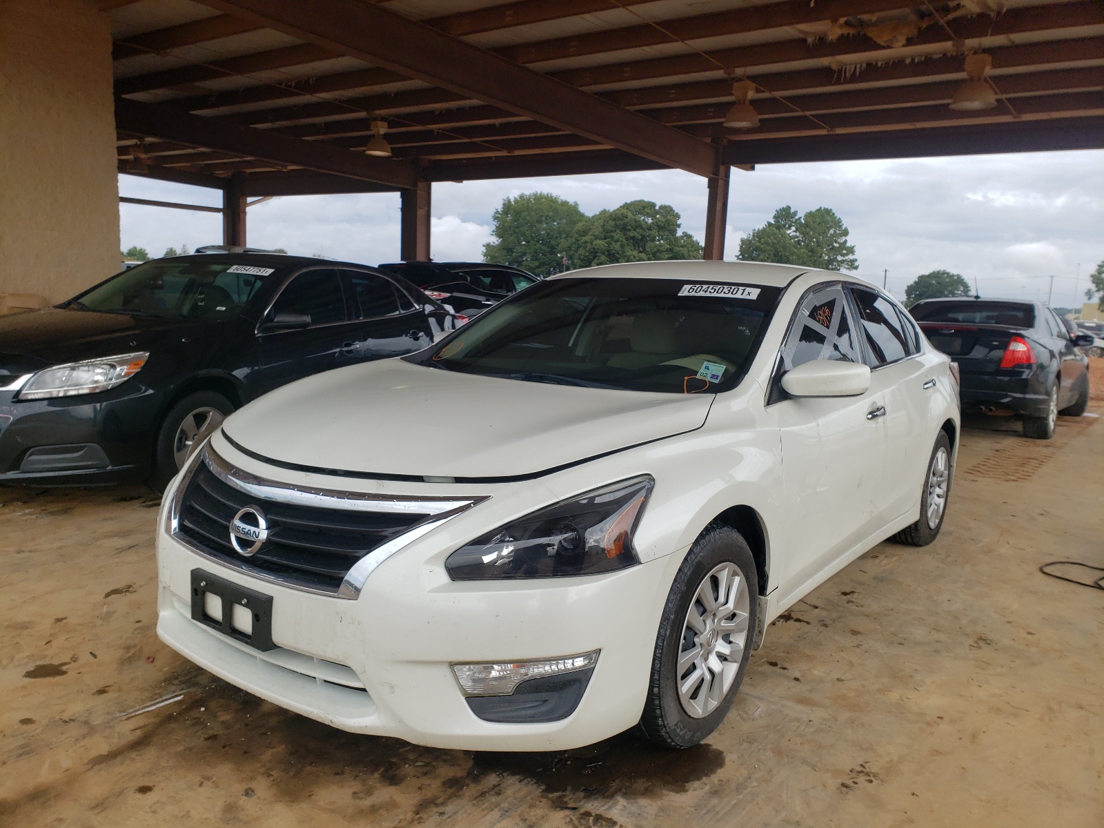 Photo 2 from auction – 2015 NISSAN ALTIMA 2.5 with VIN 1N4AL3AP3FC581080