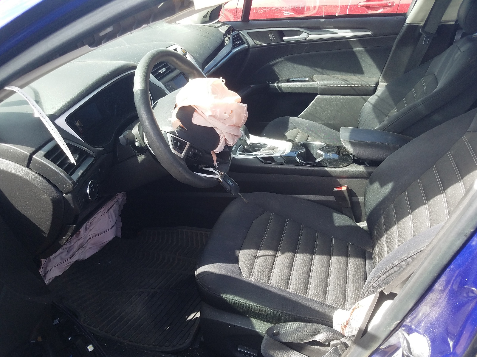 Photo 5 from auction – 2014 FORD FUSION SE with VIN 3FA6P0H77ER355736