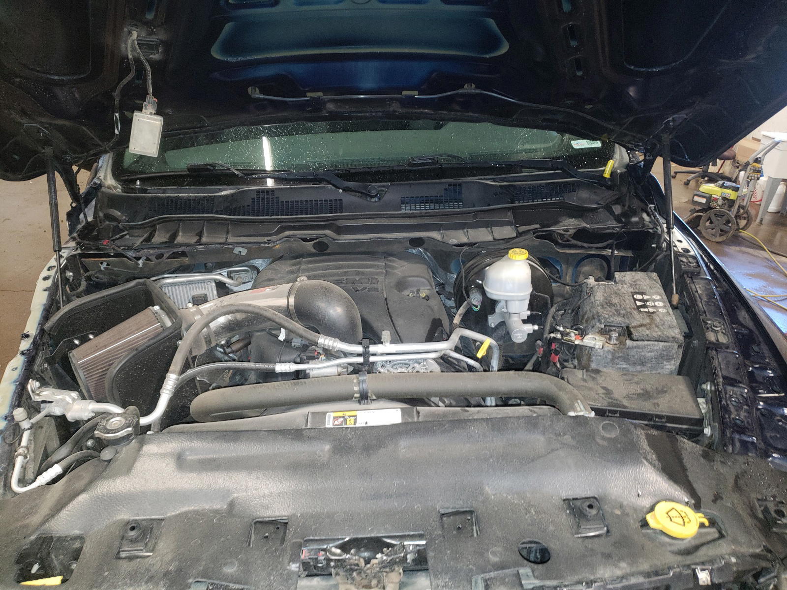 Photo 7 from auction – 2015 RAM 1500 SLT with VIN 1C6RR7TT8FS715804