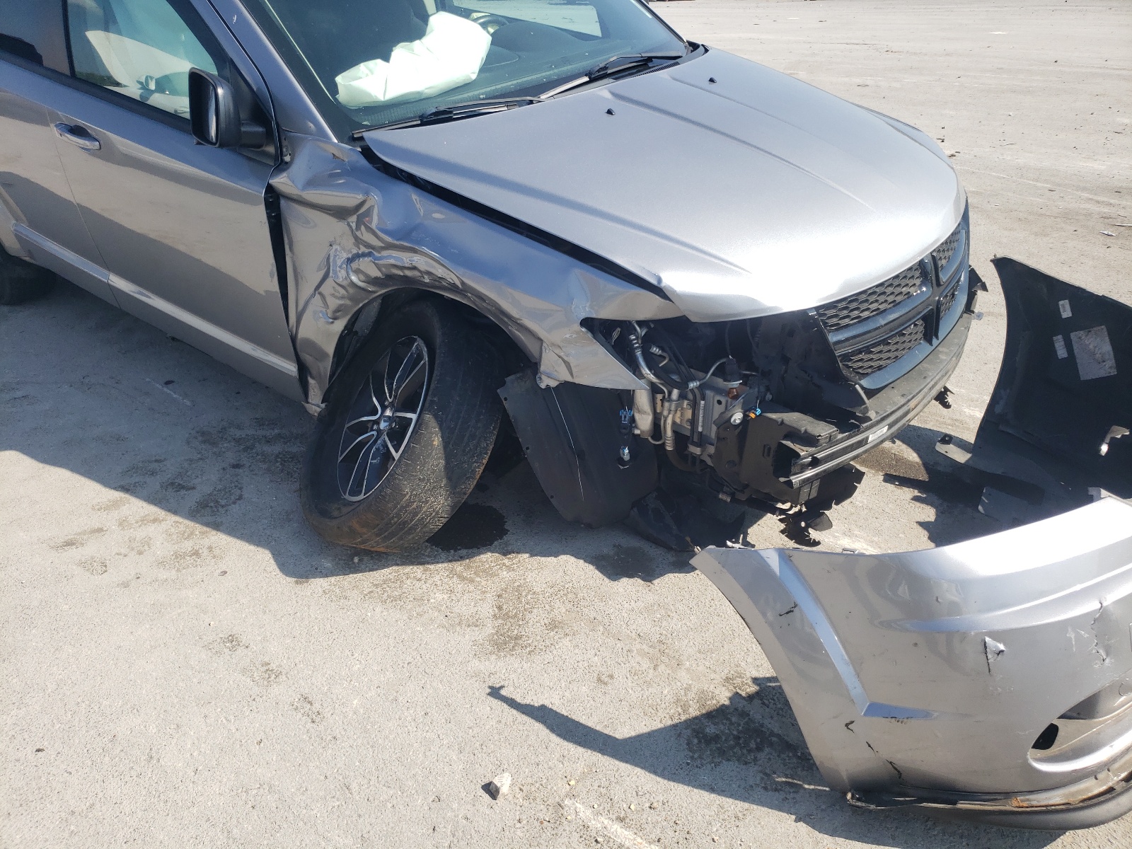 Photo 9 from auction – 2018 DODGE JOURNEY SE with VIN 3C4PDCABXJT243341