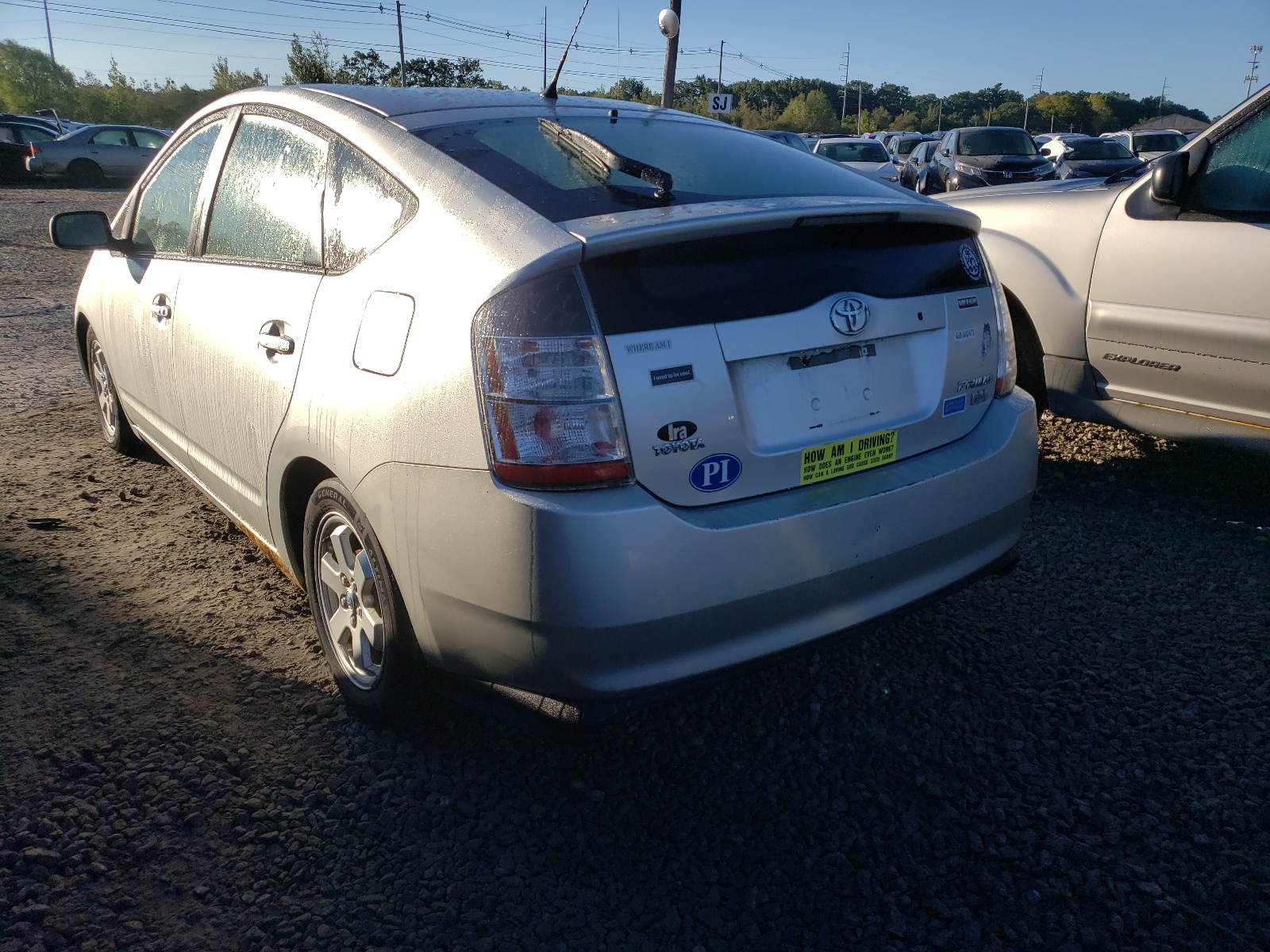Photo 3 from auction – 2005 TOYOTA PRIUS with VIN JTDKB20U557041126