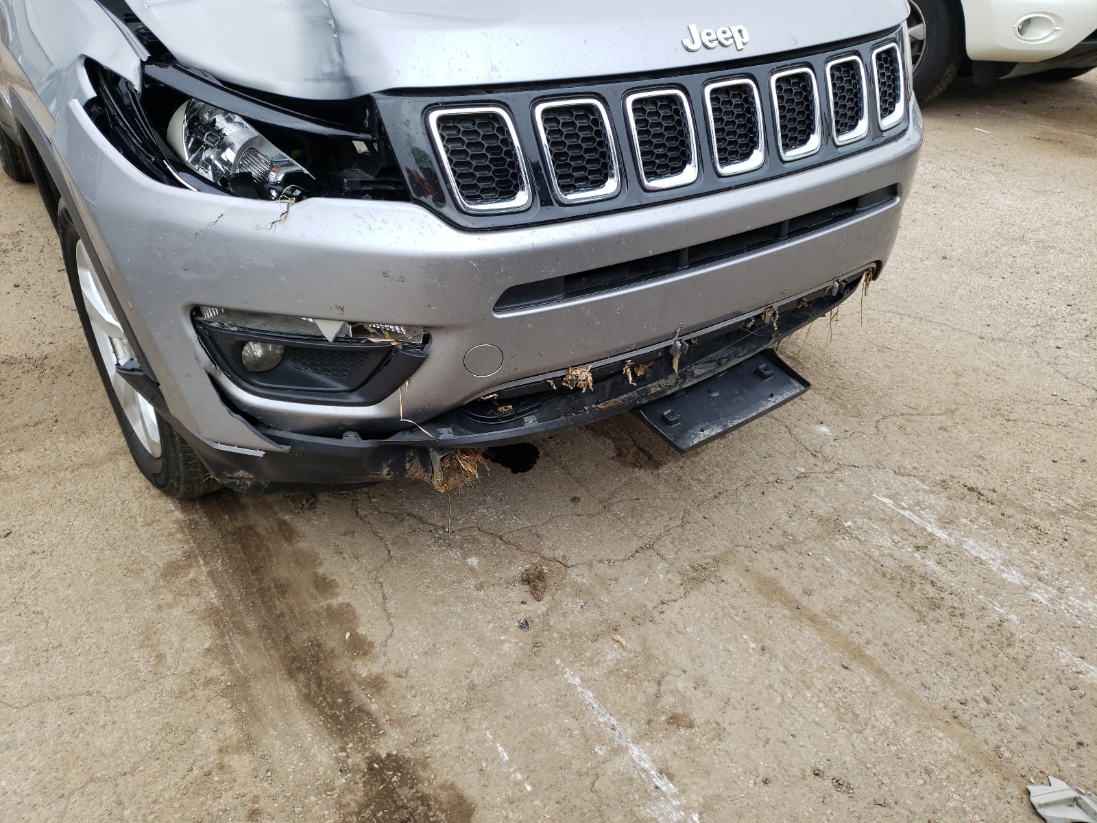 صورة رقم 9 من المزاد - 2018 JEEP COMPASS LA مع VIN 3C4NJCBB7JT272388
