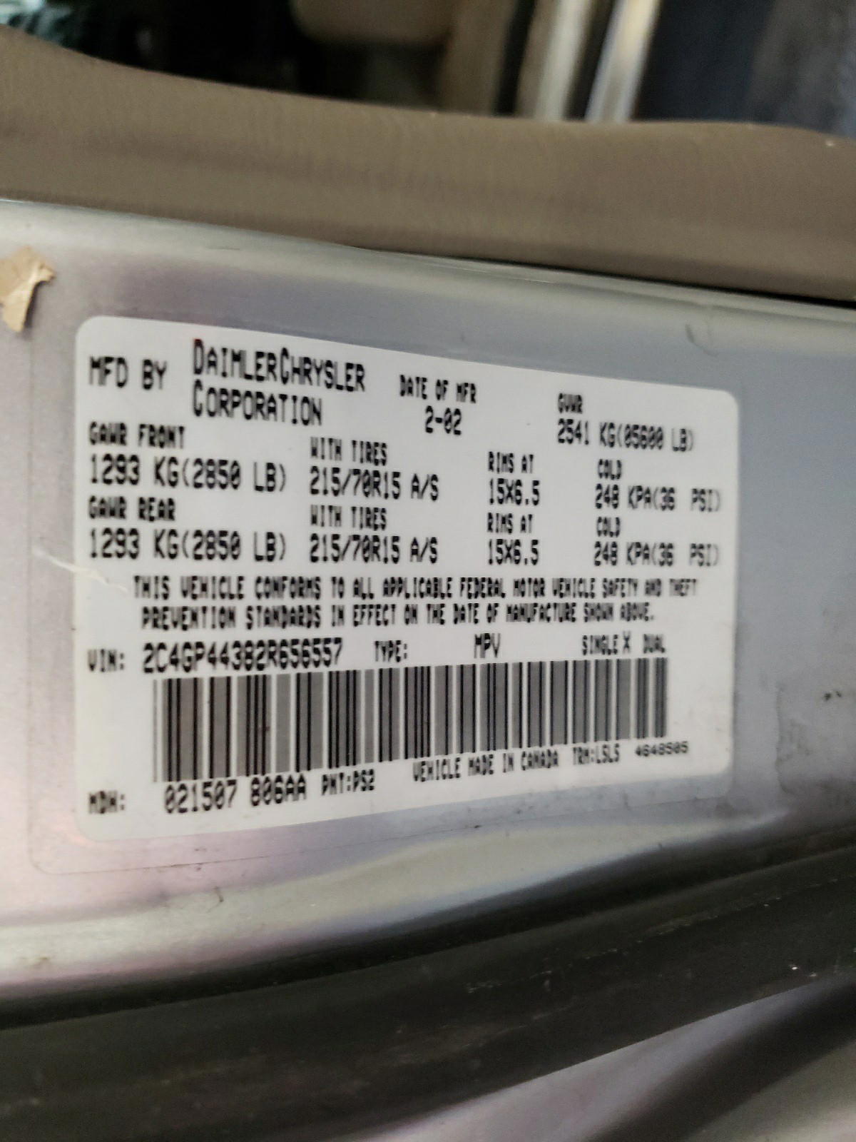 Photo 10 from auction – 2002 CHRYSLER TOWN & CNT with VIN 2C4GP44382R656557
