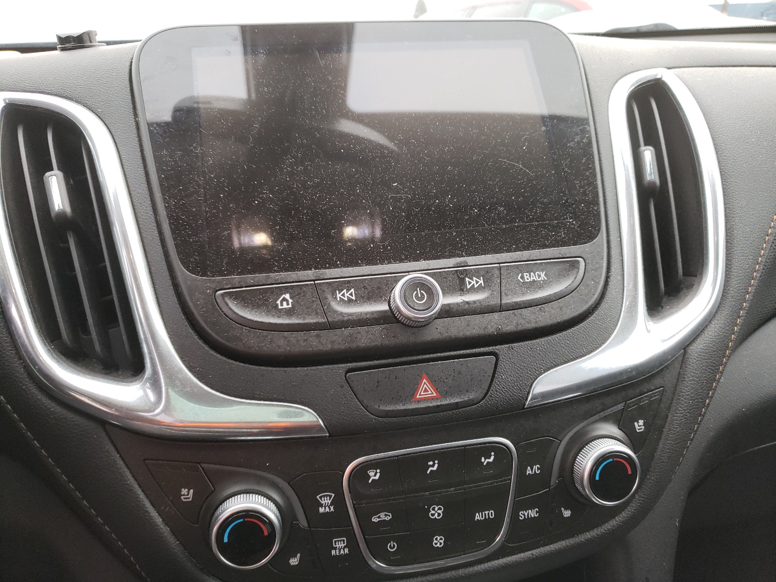 Photo 9 from auction – 2018 CHEVROLET EQUINOX PR with VIN 2GNAXMEVXJ6242841