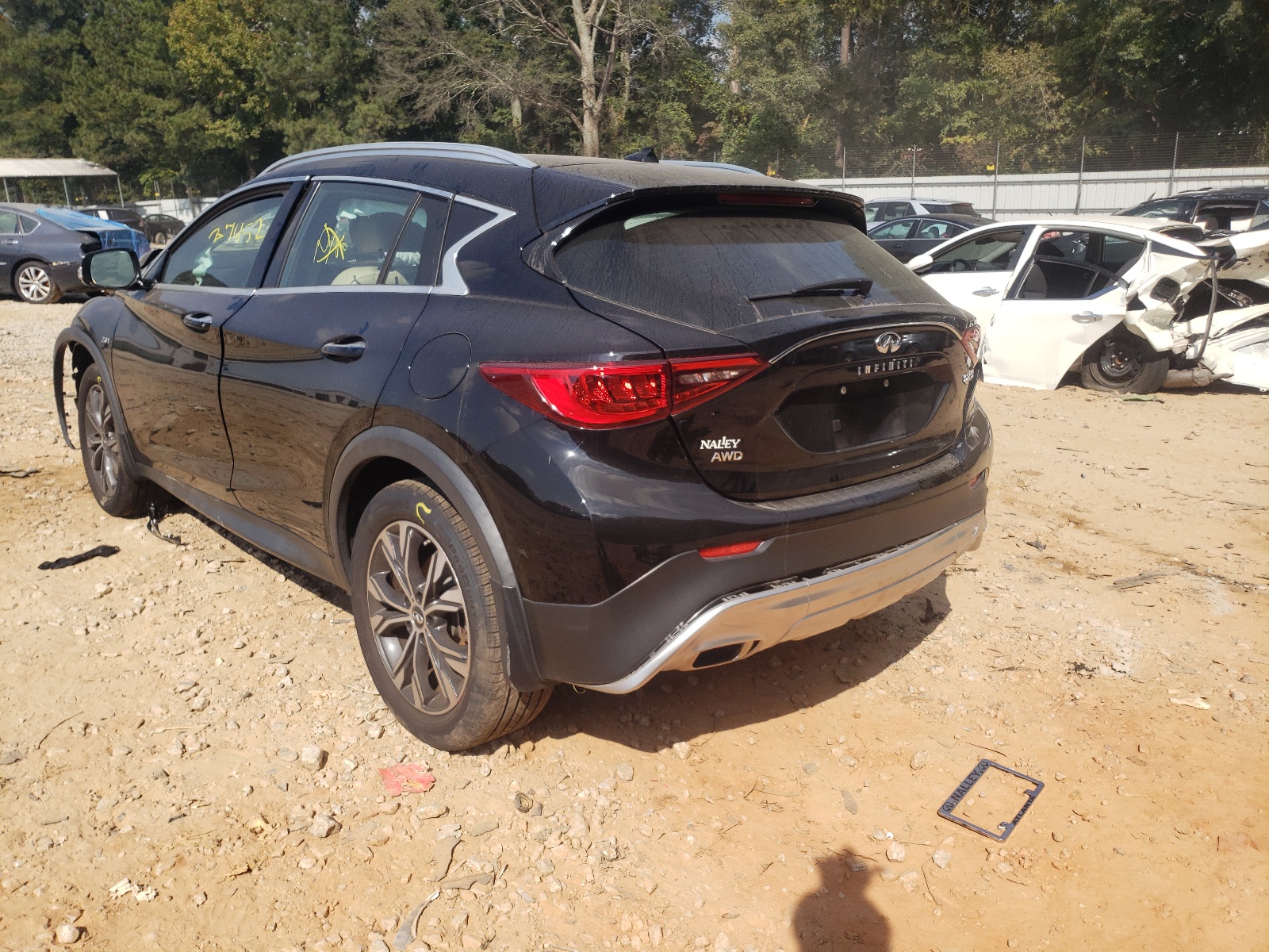 Photo 3 from auction – 2018 INFINITI QX30 BASE with VIN SJKCH5CR0JA052041