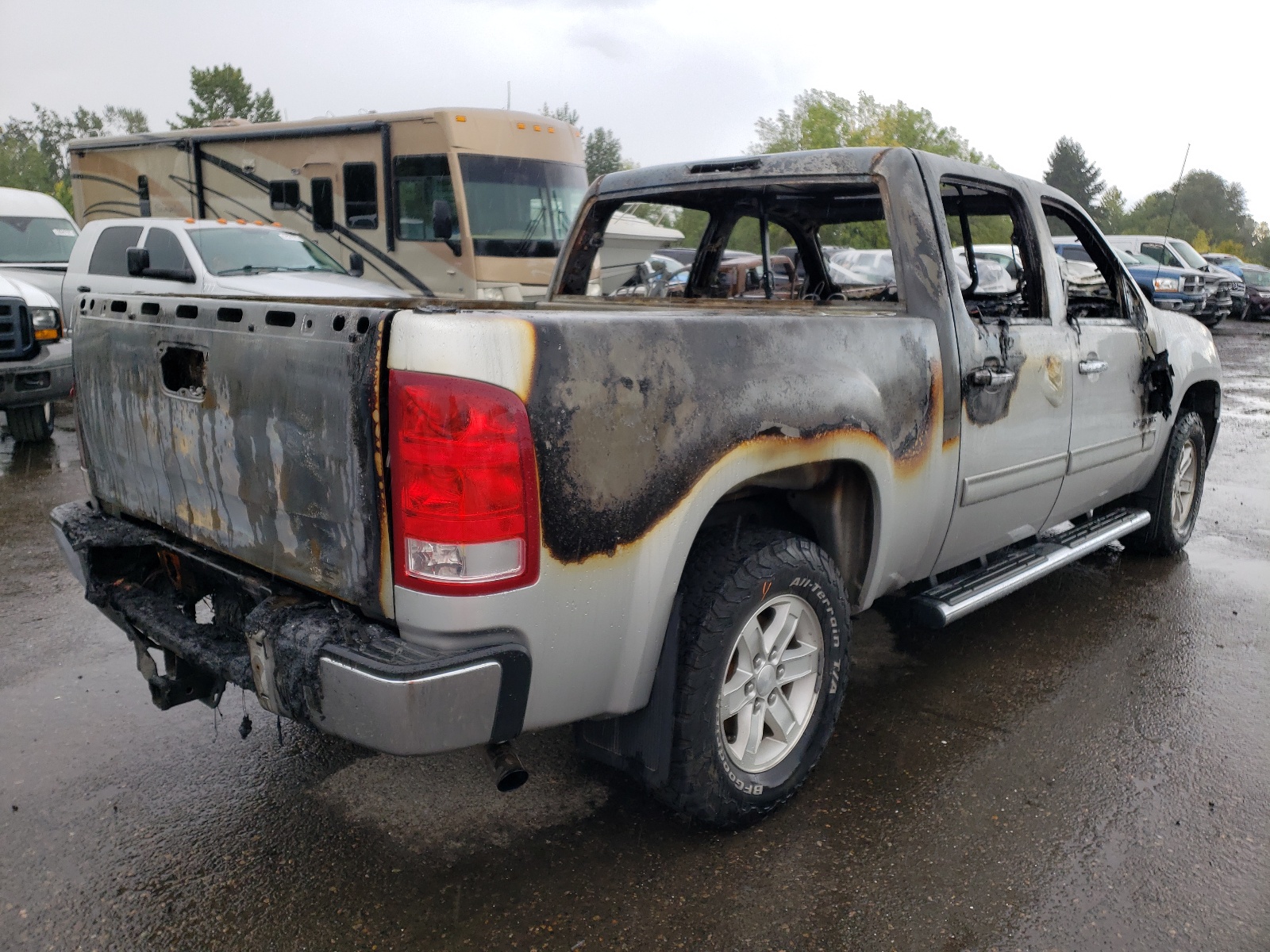 Photo 4 from auction – 2011 GMC SIERRA K15 with VIN 3GTP2VE35BG404645