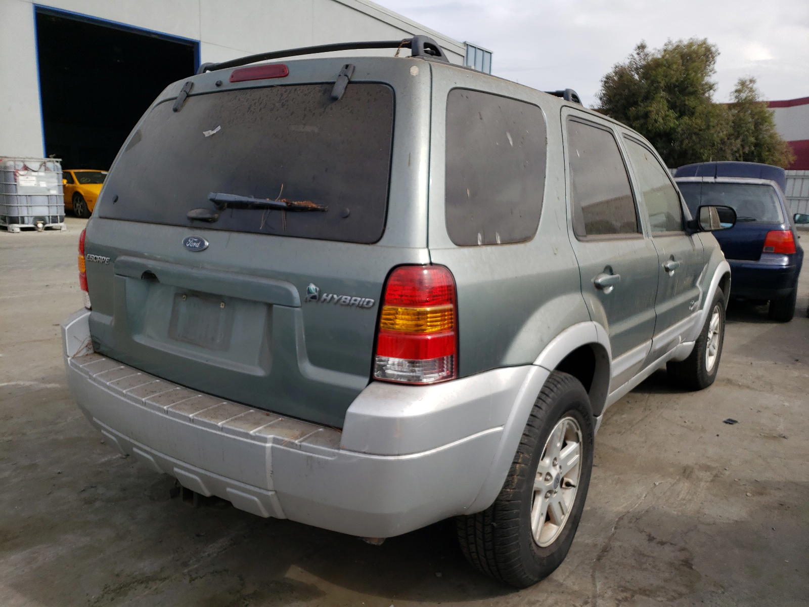 Photo 4 from auction – 2005 FORD ESCAPE HEV with VIN 1FMCU96H95KB70271