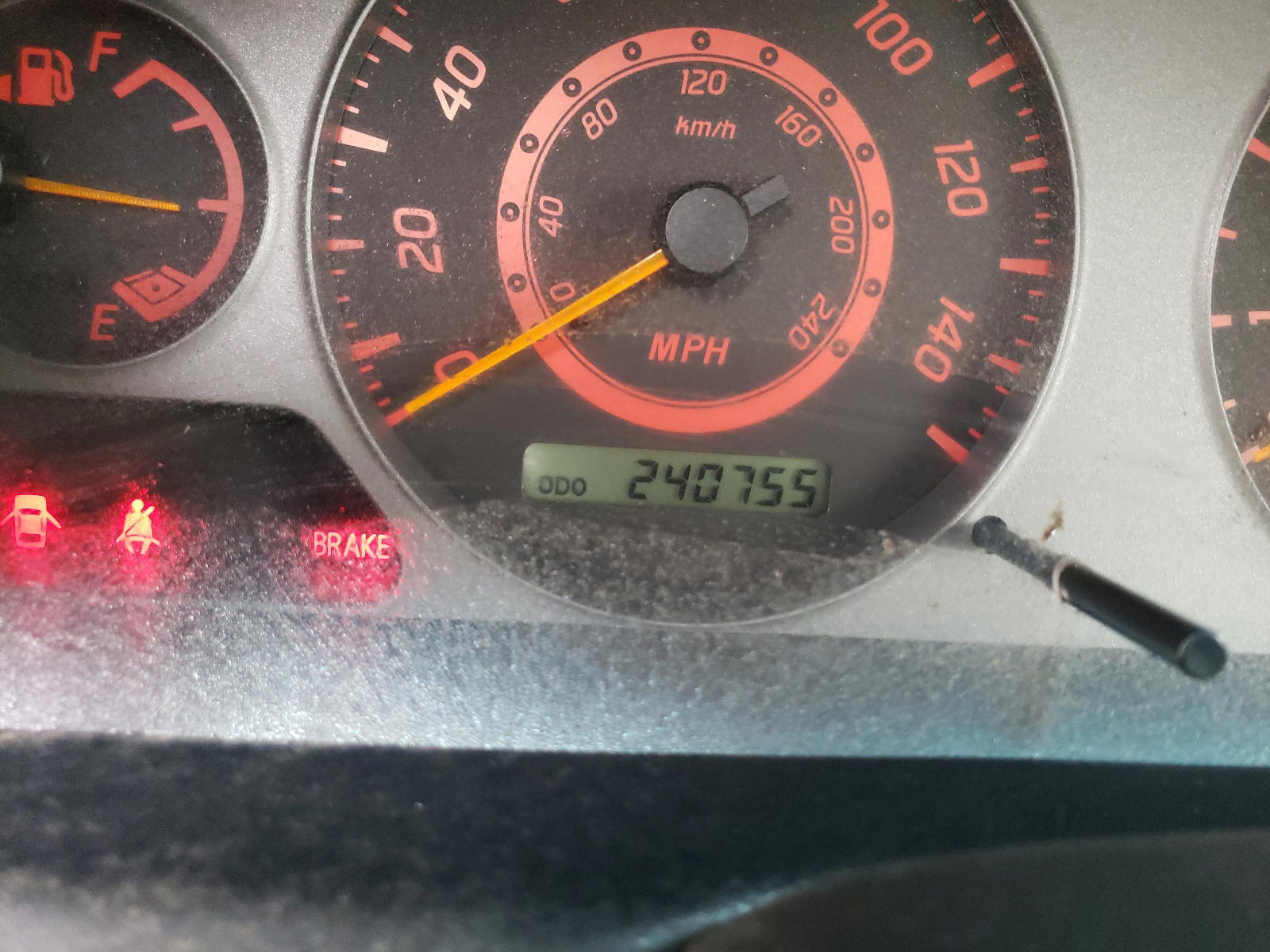 Photo 13 from auction – 2002 NISSAN SENTRA SE- with VIN 3N1AB51DX2L708200