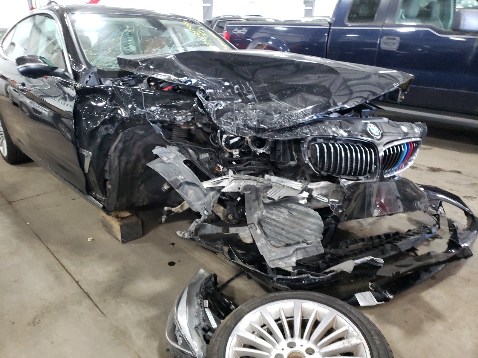 Photo 9 from auction – 2015 BMW 328 XIGT with VIN WBA3X5C51FD561433