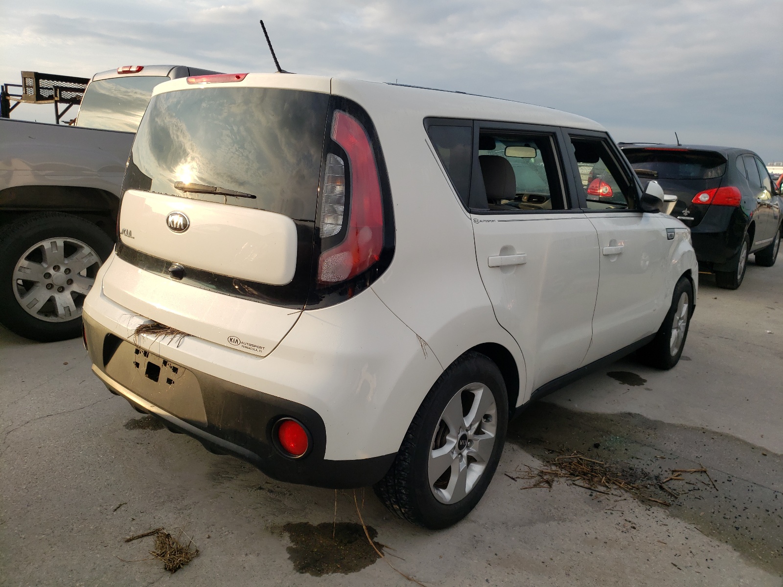 Photo 4 from auction – 2019 KIA SOUL with VIN KNDJN2A28K7021139