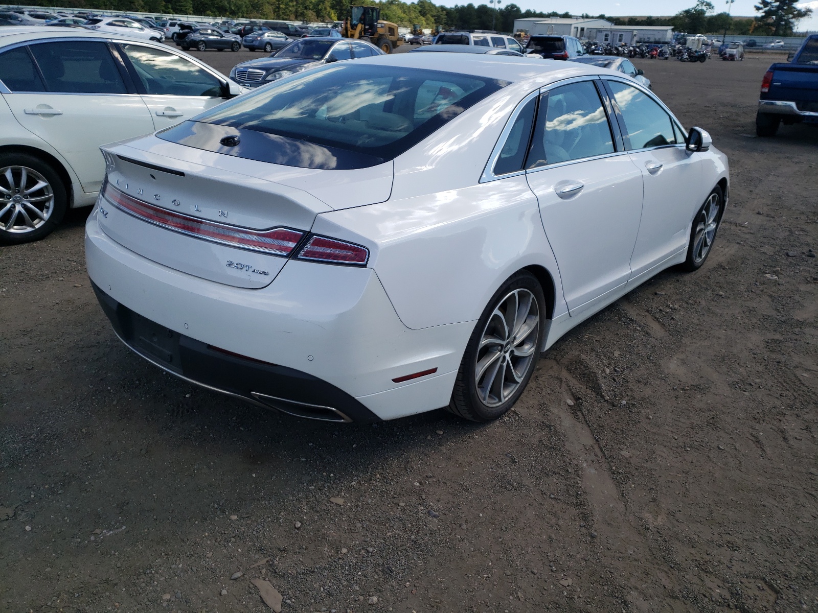 Photo 4 from auction – 2019 LINCOLN MKZ RESERV with VIN 3LN6L5D94KR623336