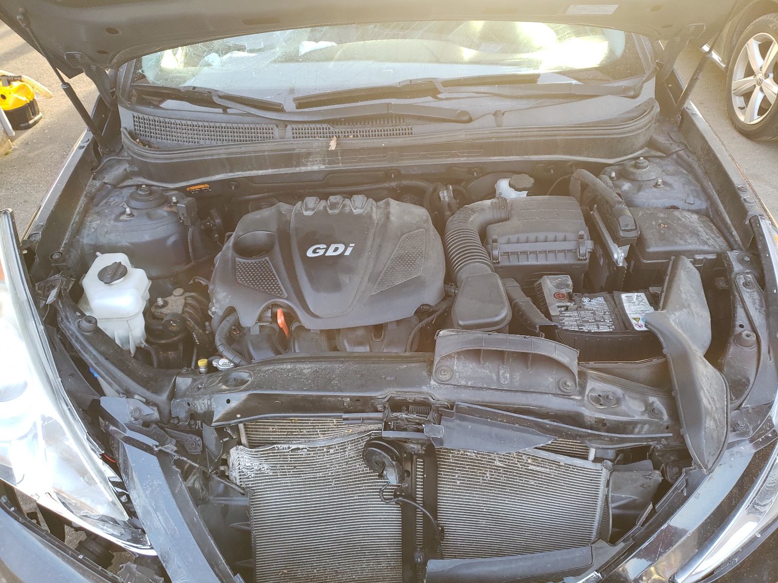 Photo 7 from auction – 2014 HYUNDAI SONATA GLS with VIN 5NPEB4AC0EH858403