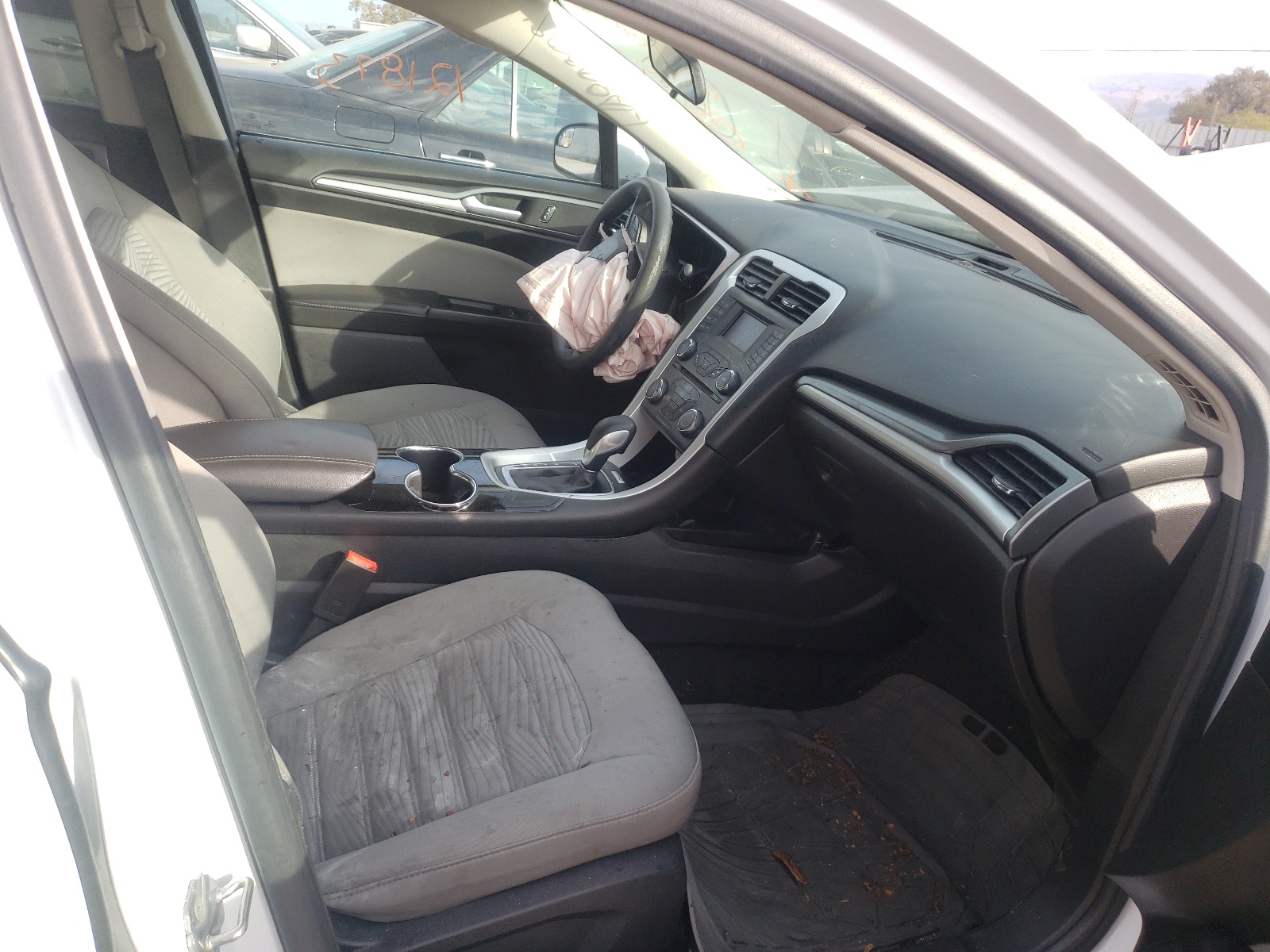 Photo 5 from auction – 2016 FORD FUSION S with VIN 1FA6P0G77G5123158