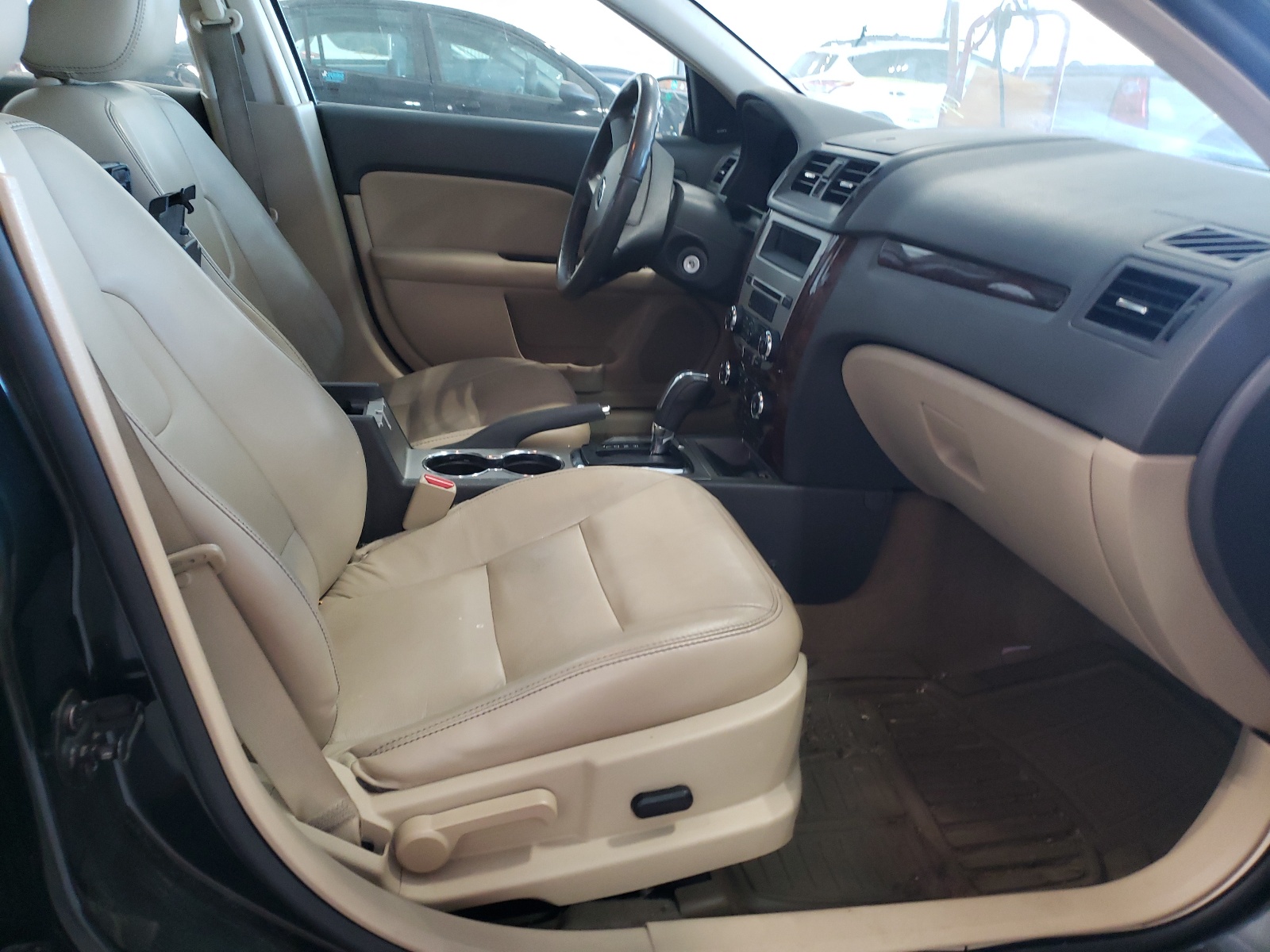 Photo 5 from auction – 2010 FORD FUSION SEL with VIN 3FAHP0JA5AR309606