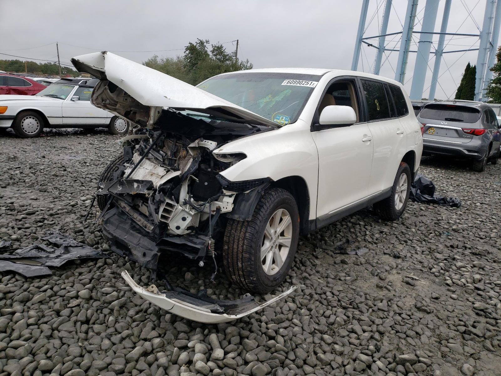 Photo 2 from auction – 2013 TOYOTA HIGHLANDER with VIN 5TDBK3EH4DS245714