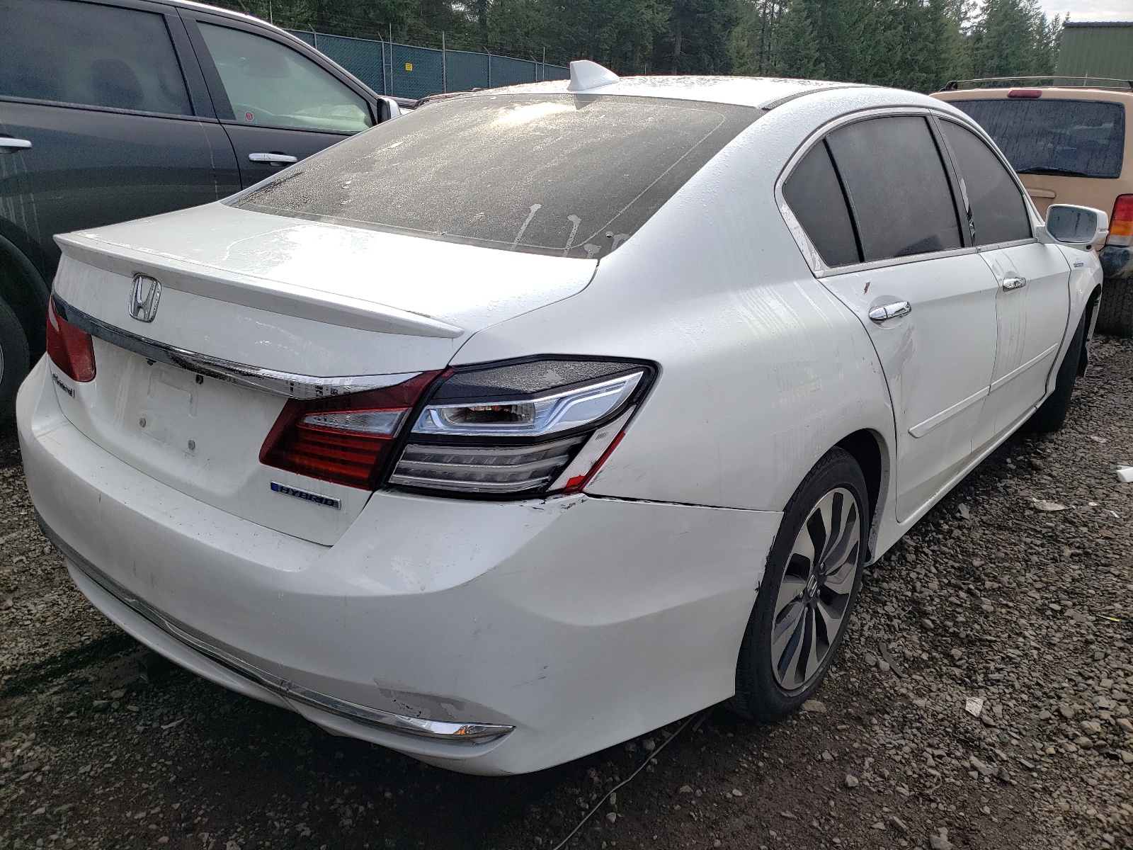 Photo 4 from auction – 2017 HONDA ACCORD HYB with VIN JHMCR6F56HC019282