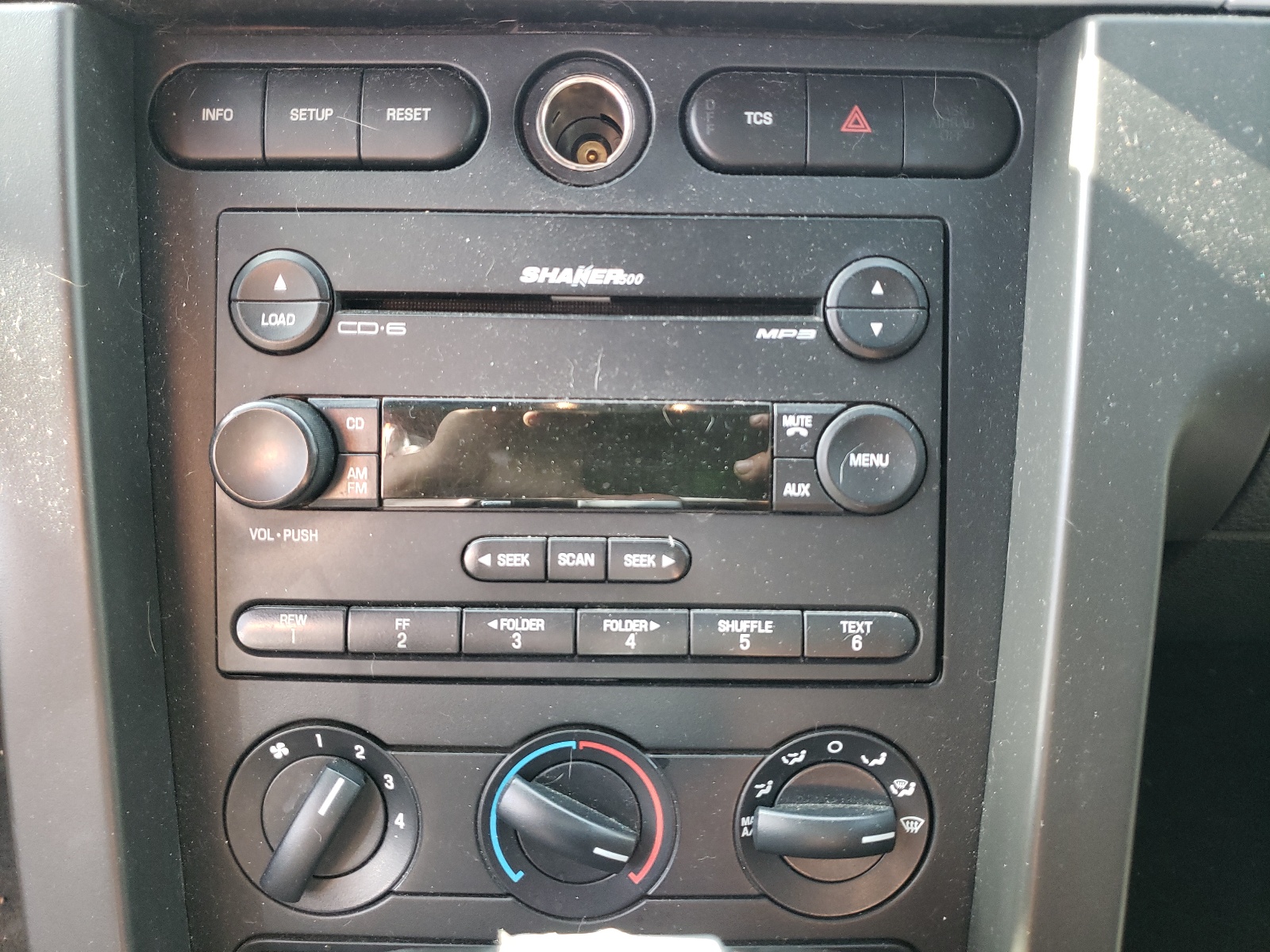 Photo 9 from auction – 2006 FORD MUSTANG with VIN 1ZVFT80N565178183