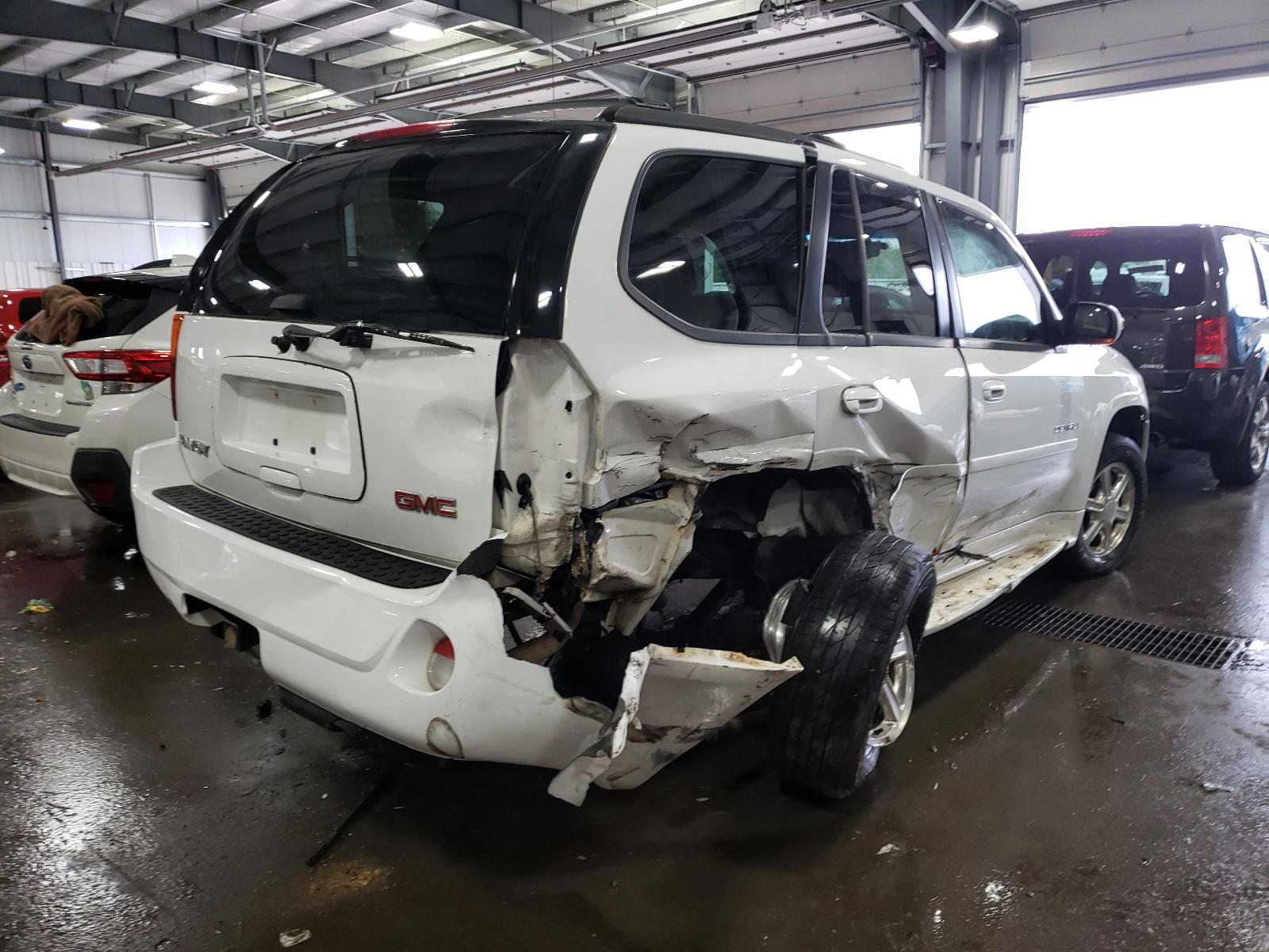 Photo 4 from auction – 2005 GMC ENVOY DENA with VIN 1GKET63M052348427