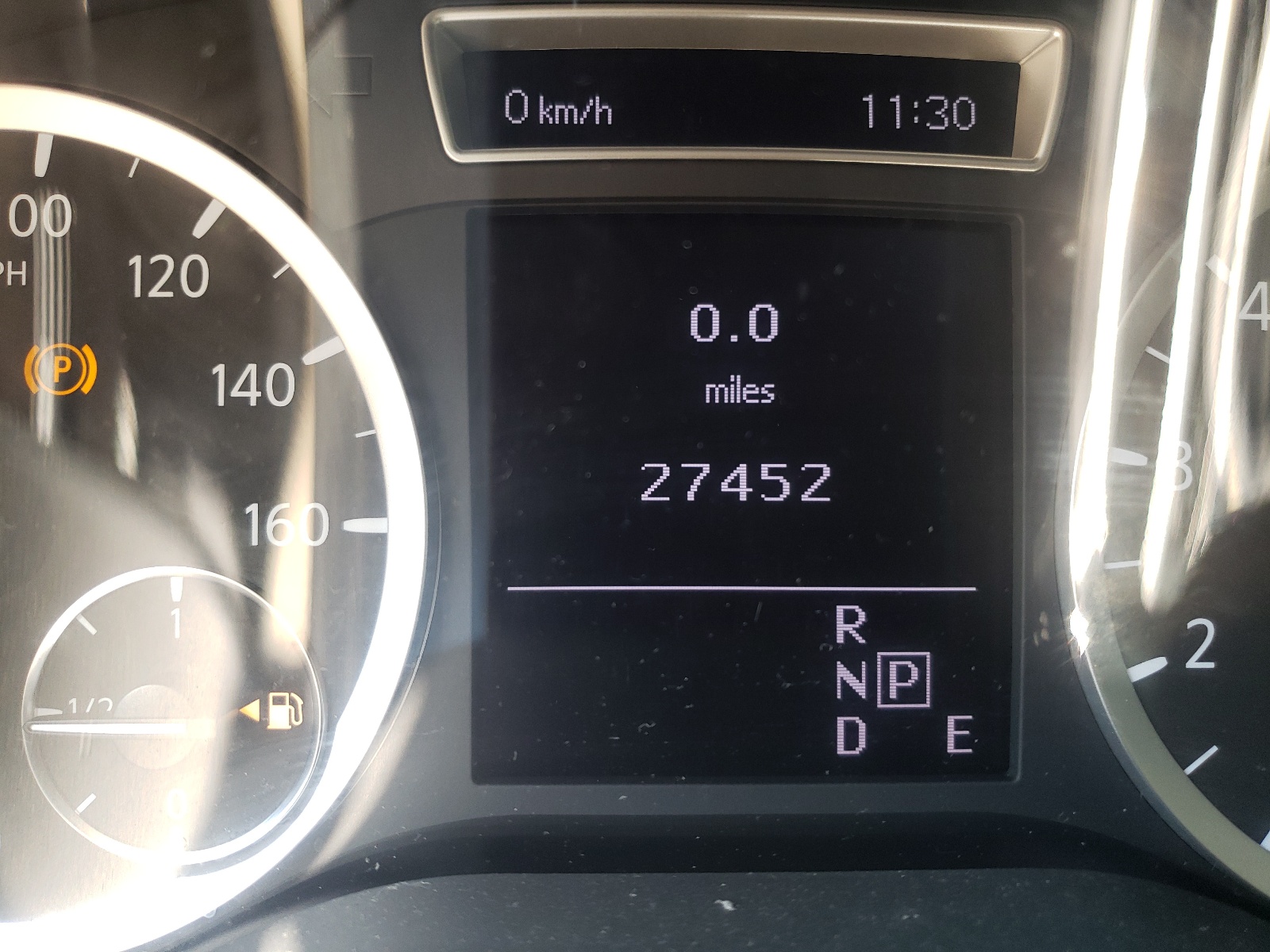 Photo 8 from auction – 2018 INFINITI QX30 BASE with VIN SJKCH5CR0JA052041
