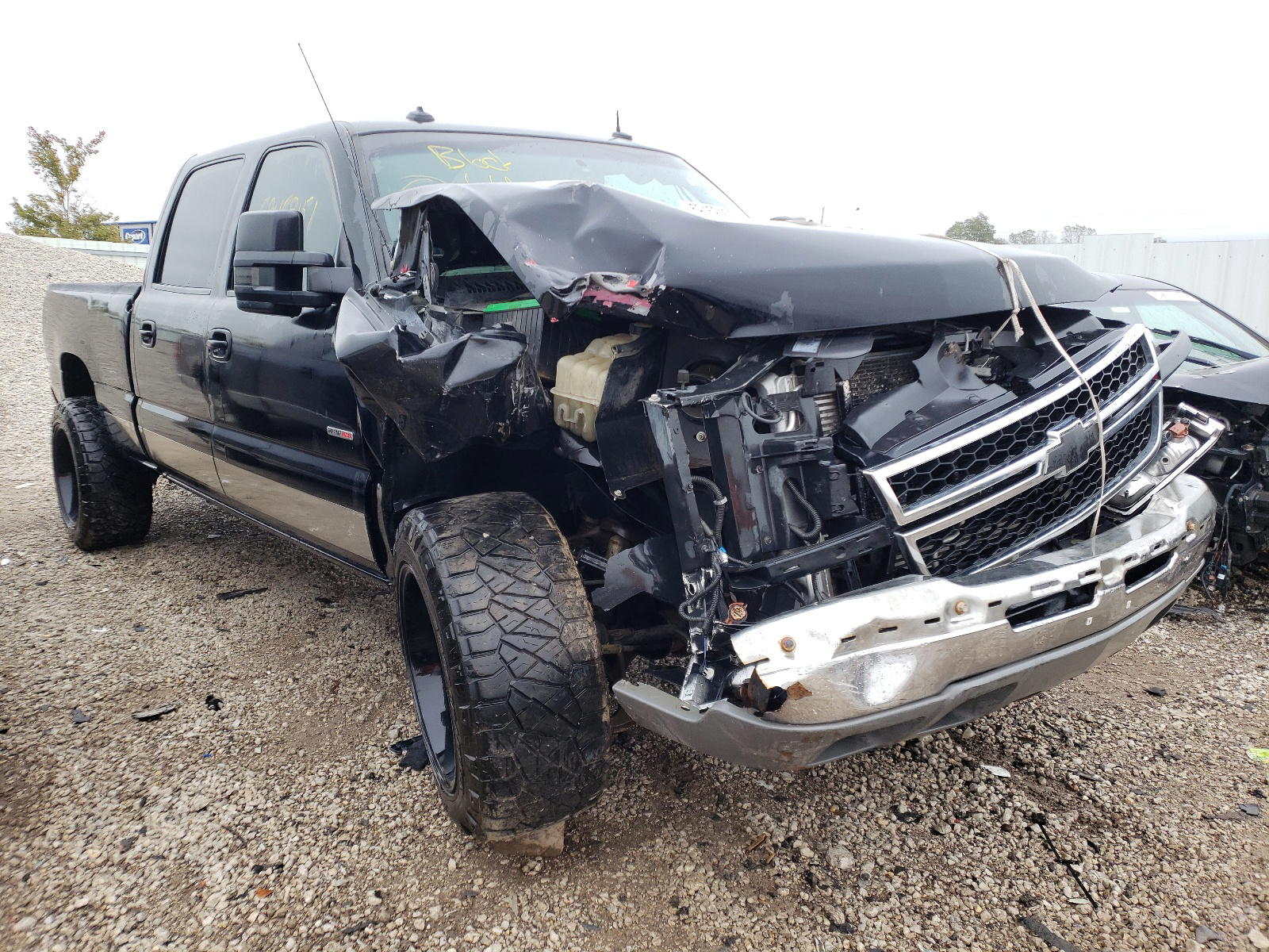 CHEVROLET SILVERADO 2003 with VIN 1GCHK23113F189823 - Photo from auction