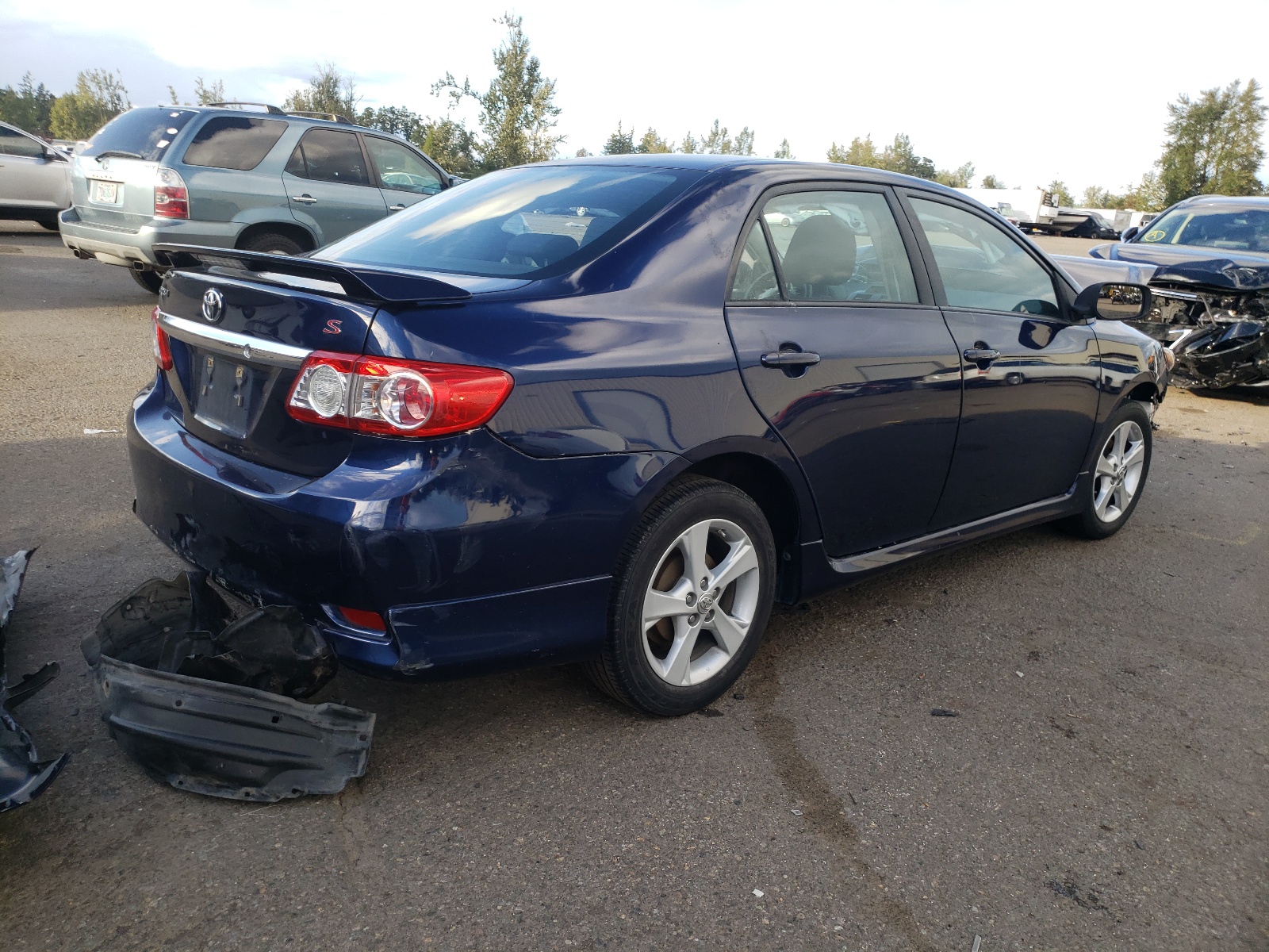 Photo 4 from auction – 2013 TOYOTA COROLLA BA with VIN 5YFBU4EE8DP105521