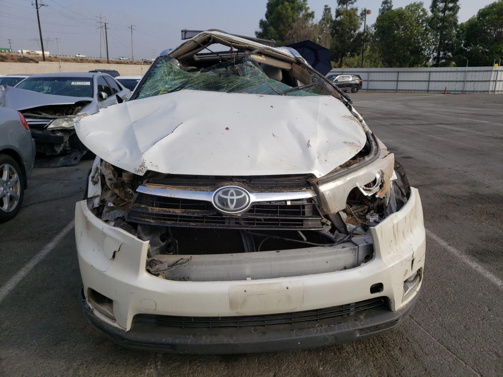 Photo 9 from auction – 2016 TOYOTA HIGHLANDER with VIN 5TDYKRFH3GS179513