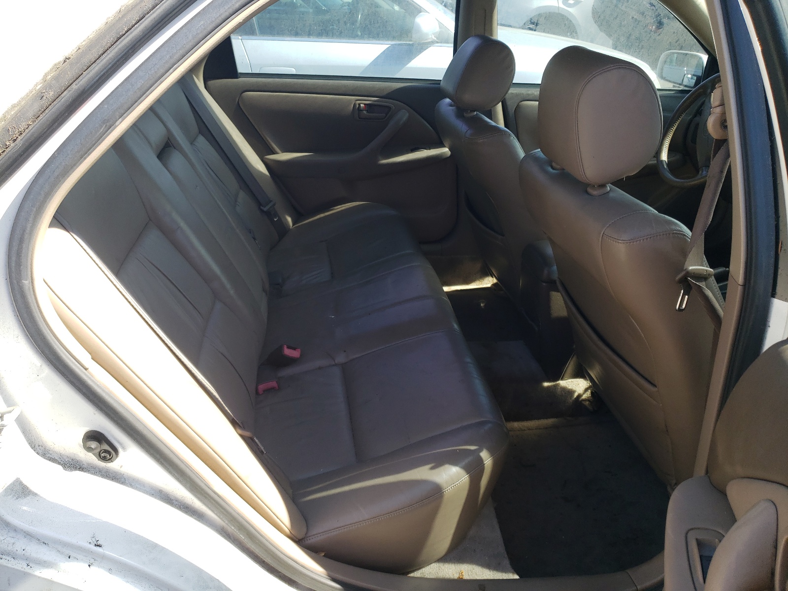 Photo 6 from auction – 1998 TOYOTA CAMRY with VIN JT2BG28K8W0198298