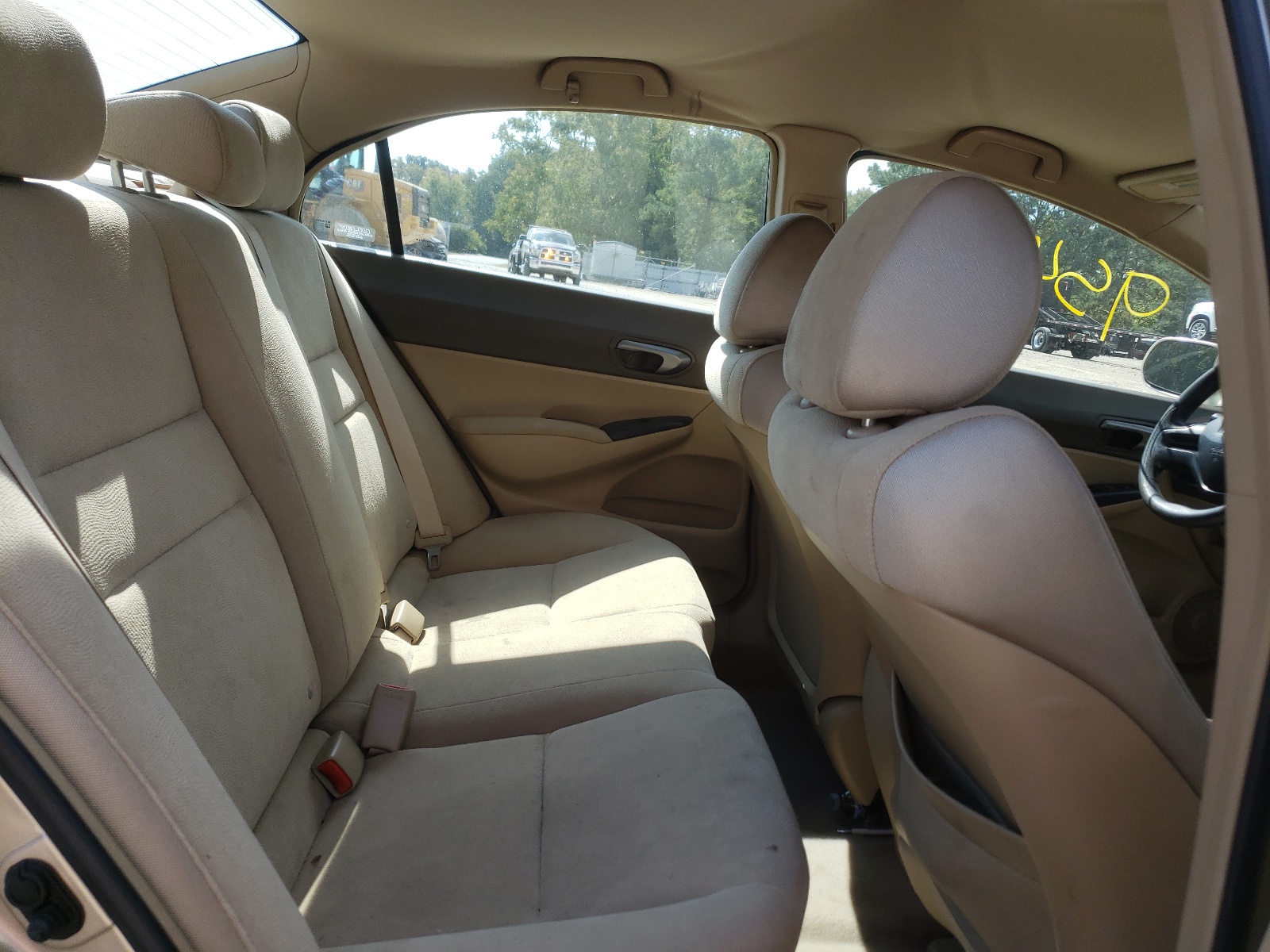 Photo 6 from auction – 2007 HONDA CIVIC LX with VIN 1HGFA16597L138002