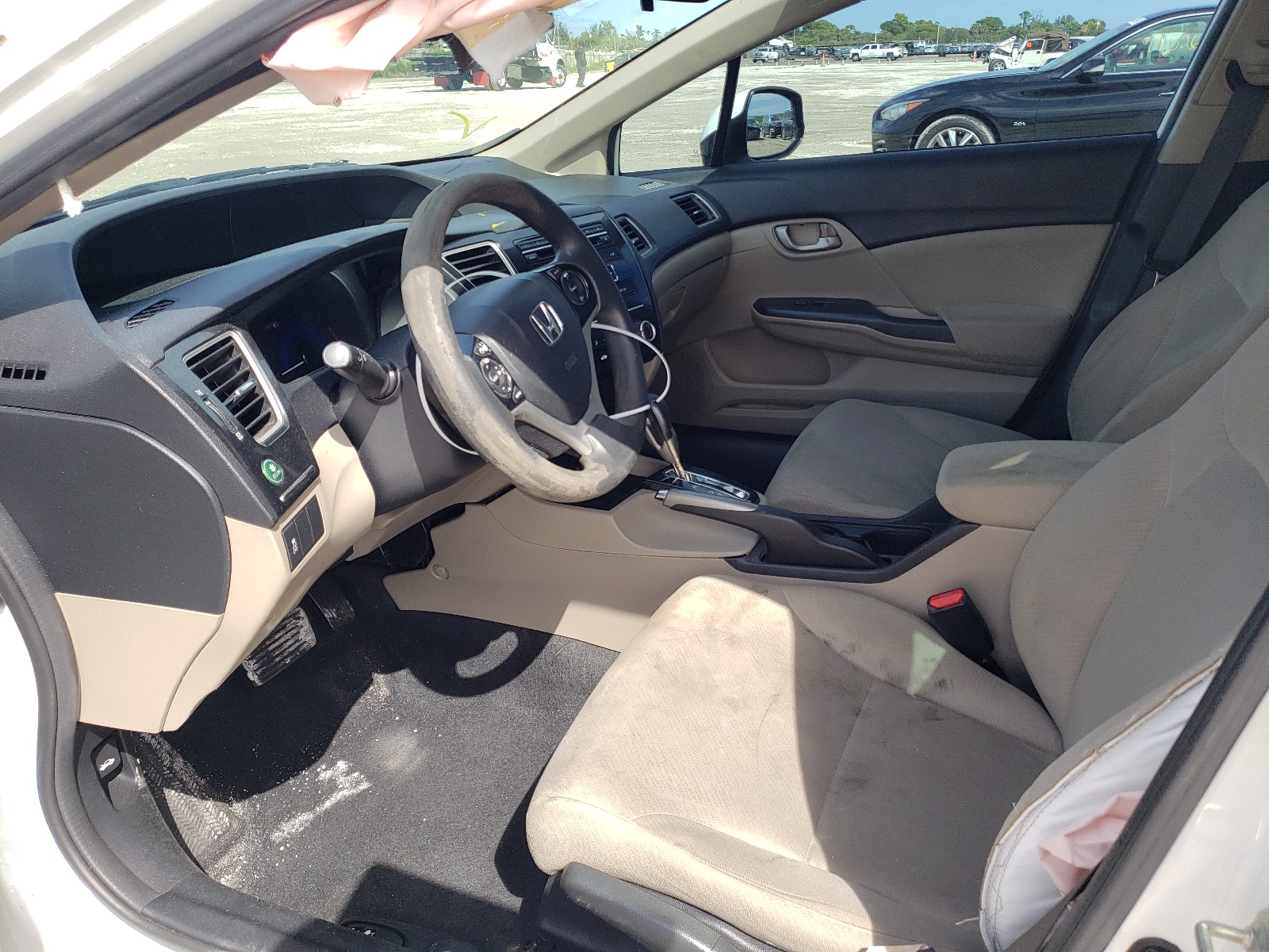 Photo 5 from auction – 2013 HONDA CIVIC LX with VIN 19XFB2F51DE093093