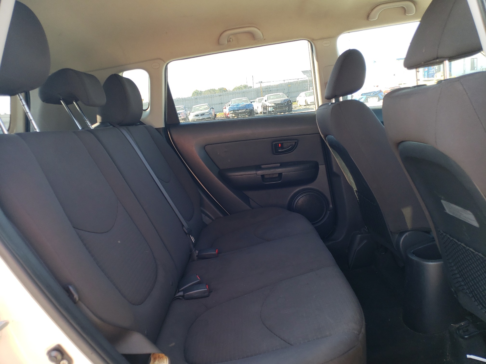Photo 6 from auction – 2013 KIA SOUL with VIN KNDJT2A54D7756106
