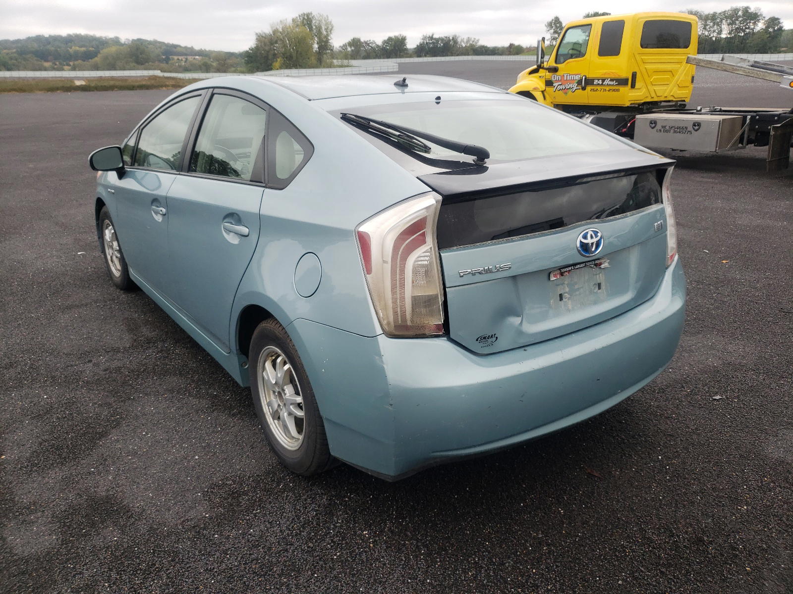 Photo 3 from auction – 2012 TOYOTA PRIUS with VIN JTDKN3DU0C5376052