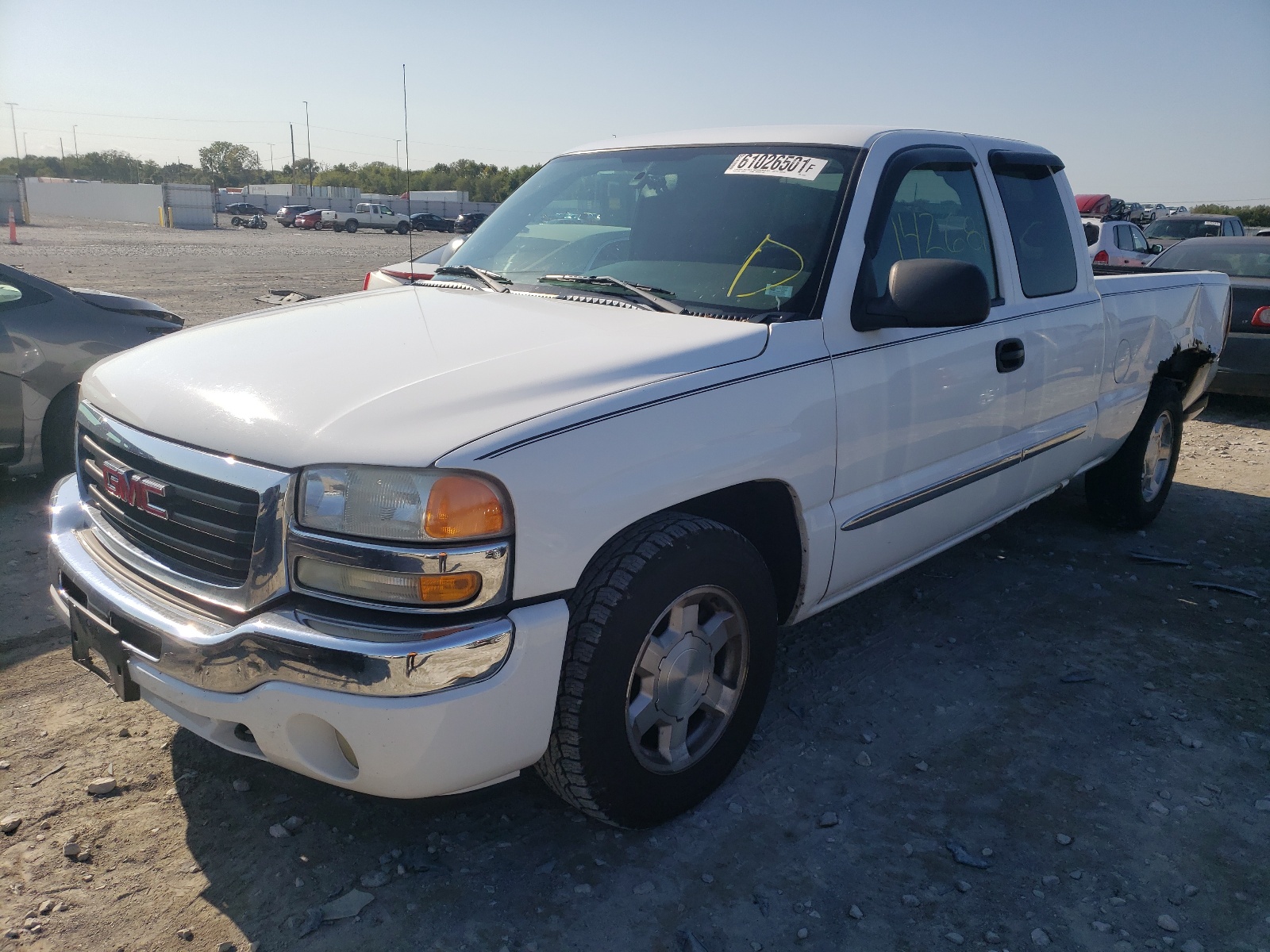 Photo 2 from auction – 2005 GMC NEW SIERRA with VIN 1GTEC19T65Z252810